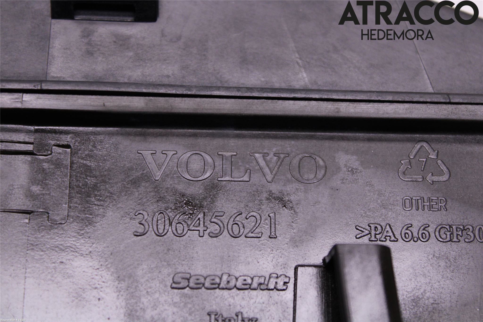 Volvo V70 05-08 Servo Oljebeholder
