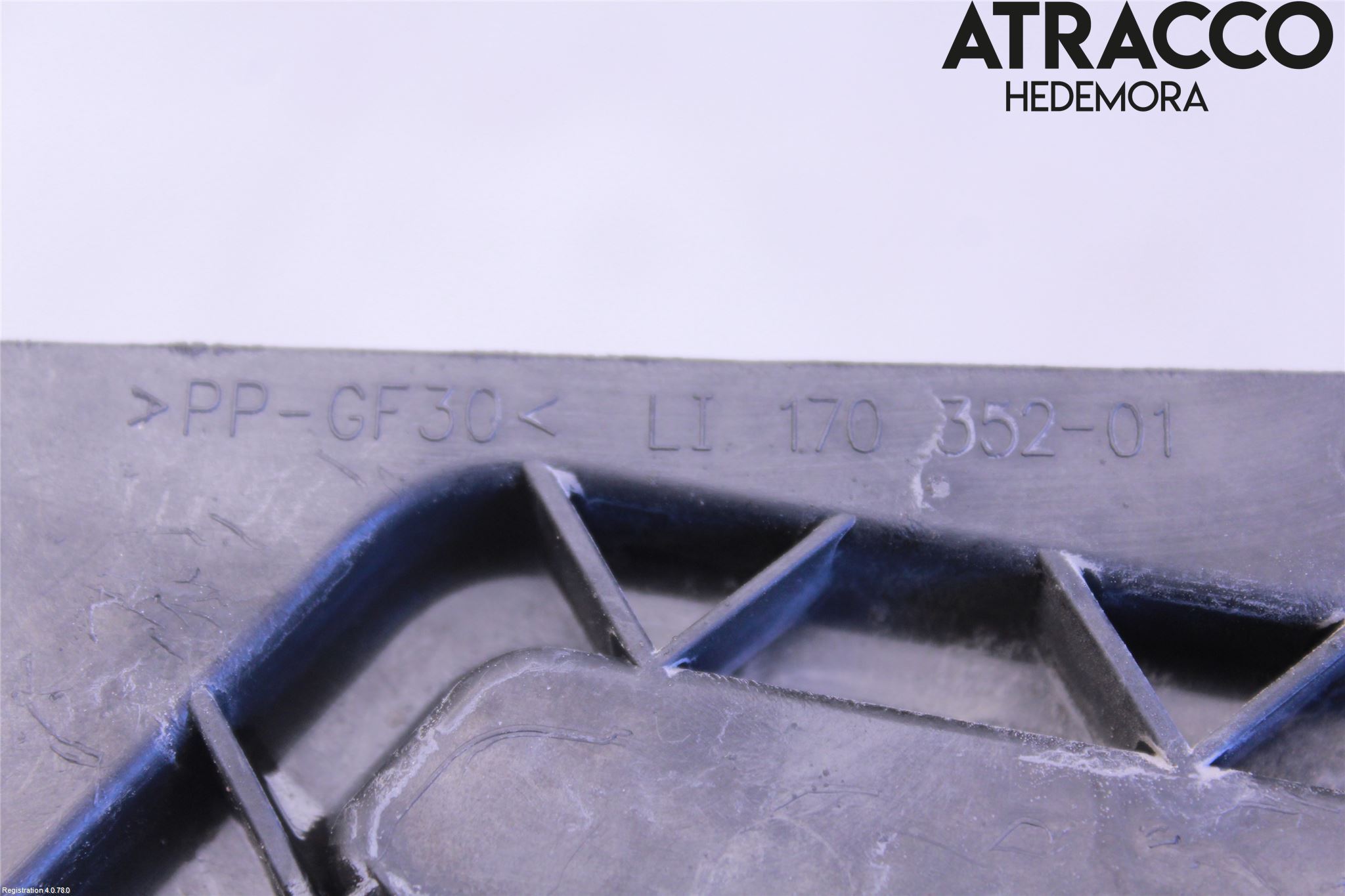 Skoda OCTAVIA (1Z) 05-13 Frontlykt Holder-Feste