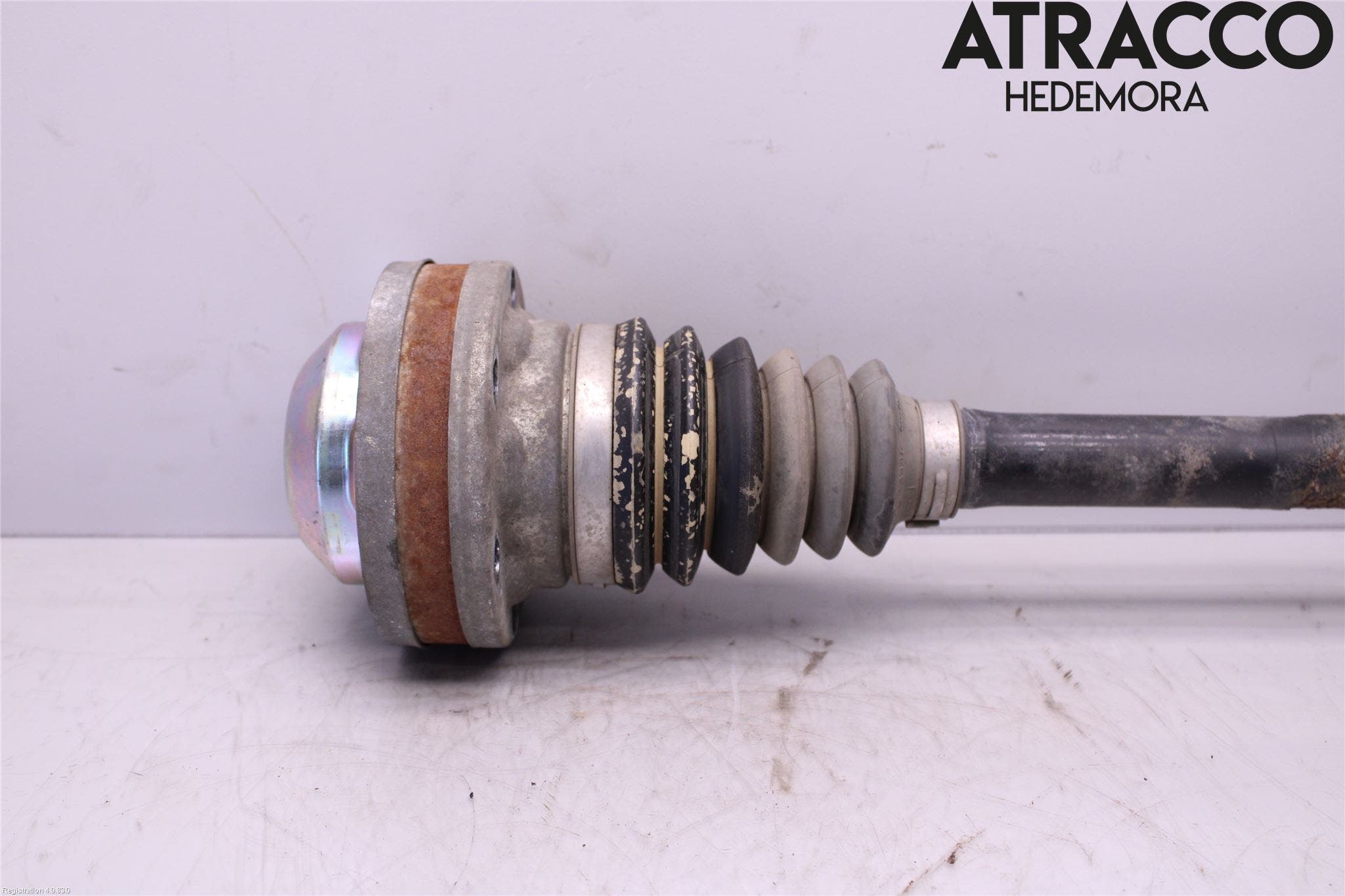 Volkswagen VW GOLF PLUS/CROSS GOLF 04-14 Drivaksel Foran Kompl Venstre