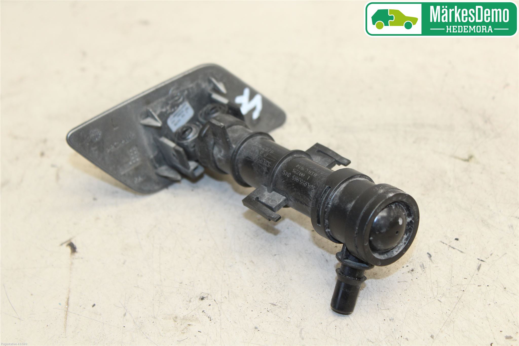 Skoda RAPID Spylerdyse Frontlykter