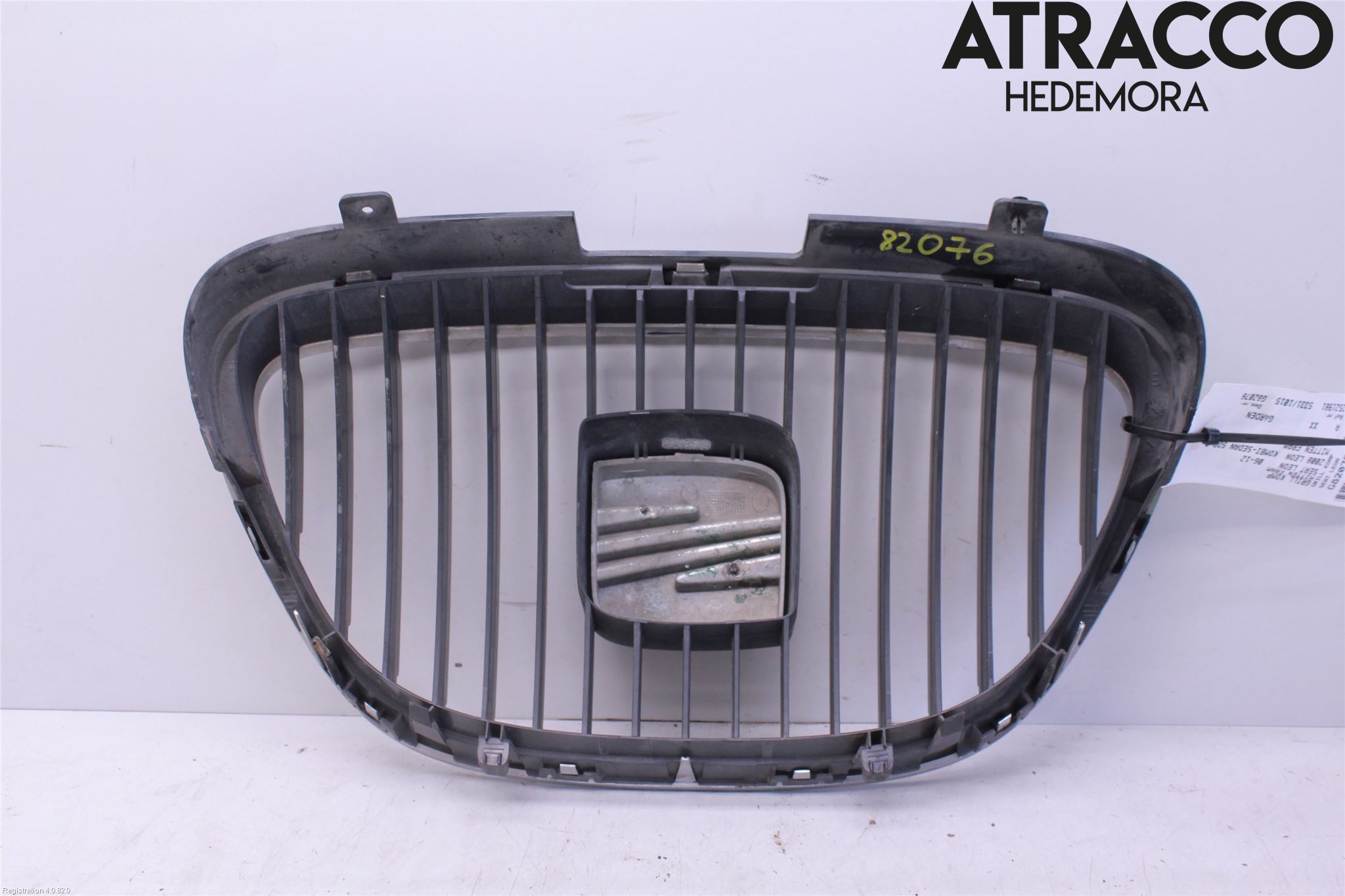 Seat LEON 06-12 Grill Komplett
