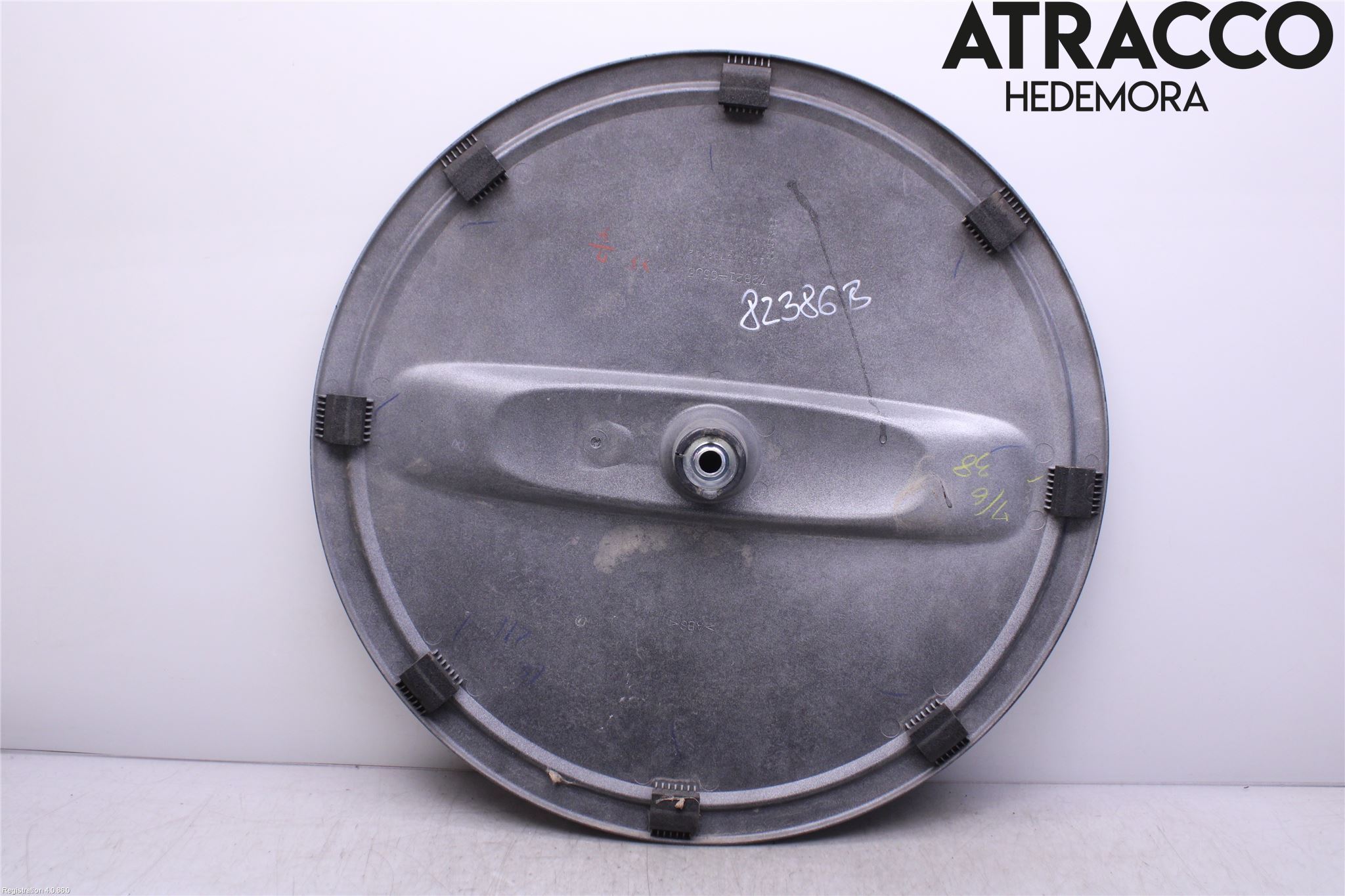 Suzuki GRAND VITARA II 06-14 Reservehjulholder