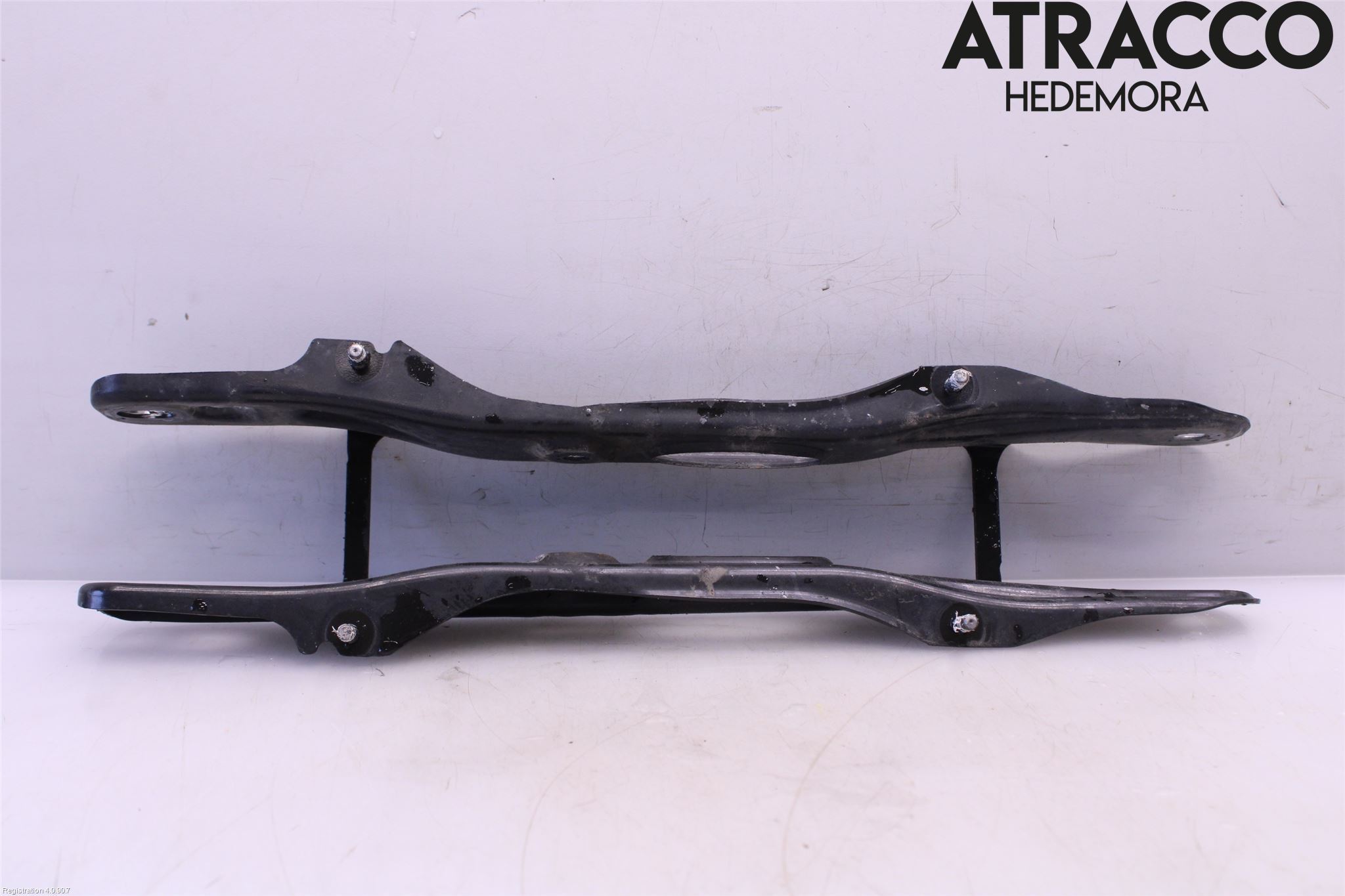 BMW 5 G30/G31/F90 17-23 Bærearm Bak Høyre