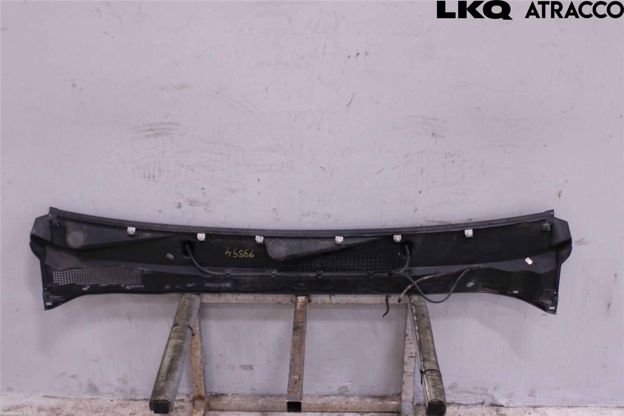 Nissan NAVARA 05-16 Visker Deksel-Grill-Under Frr