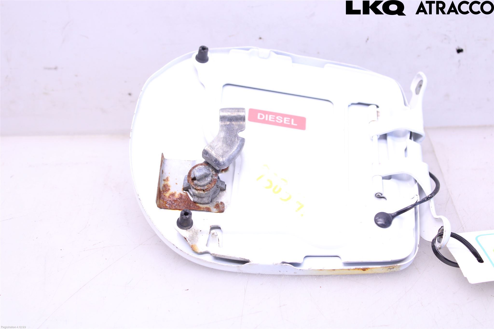 Nissan NAVARA 05-16 Drivstoff Tankluke