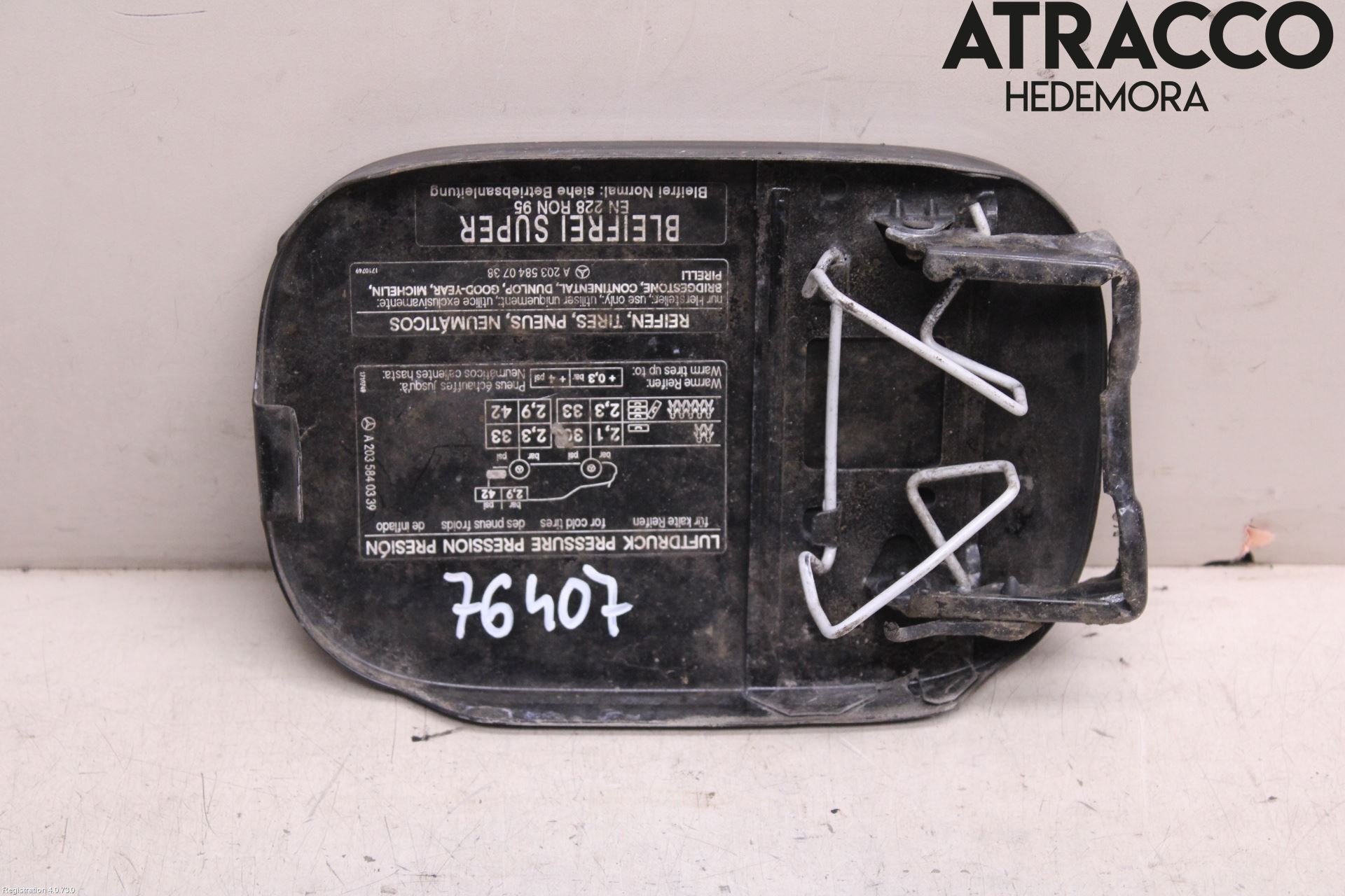 Mercedes-Benz MB C (203) 00-07 Drivstoff Tankluke