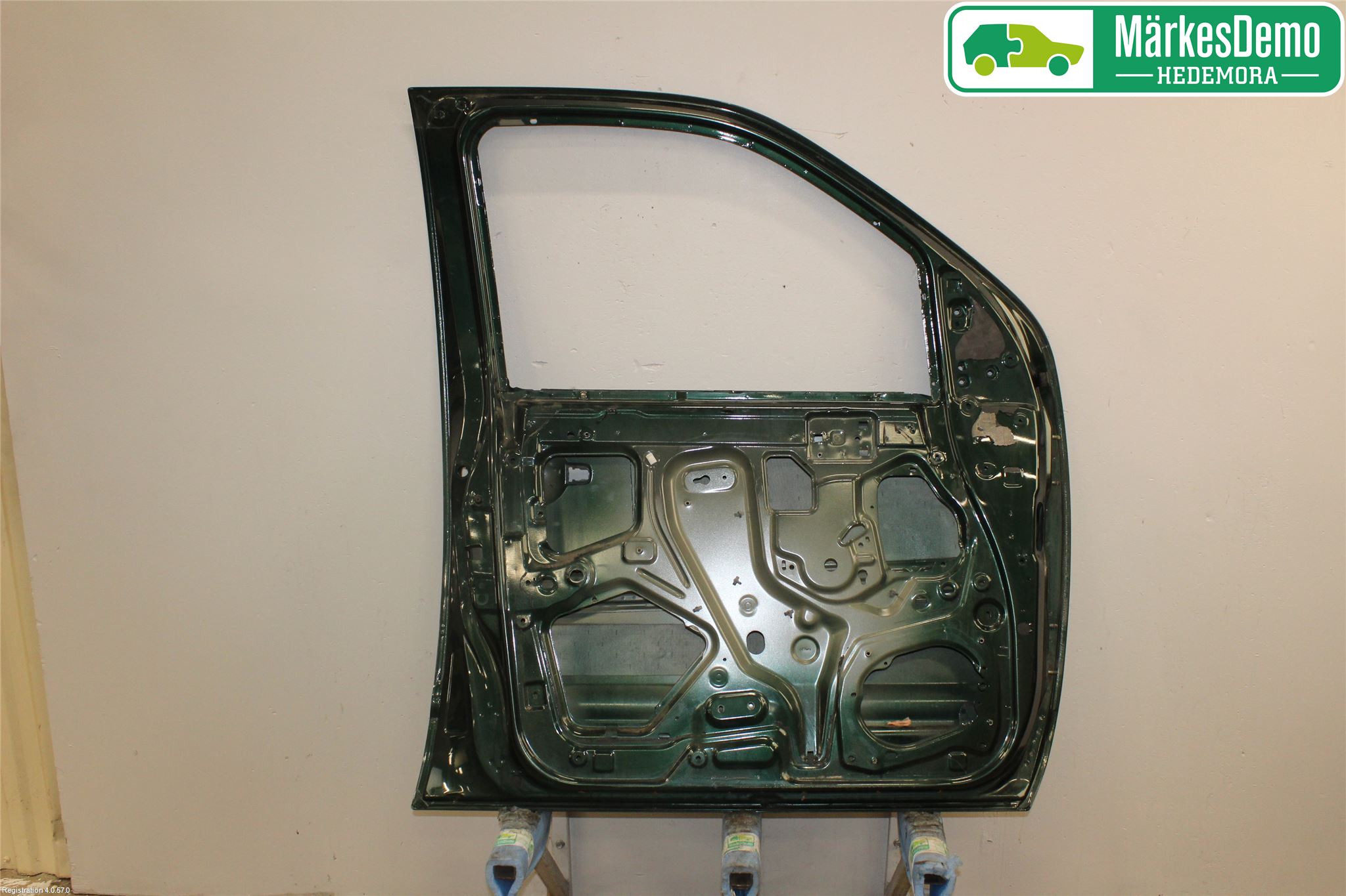 Nissan NAVARA 05-16 Dør 4D Foran Venstre