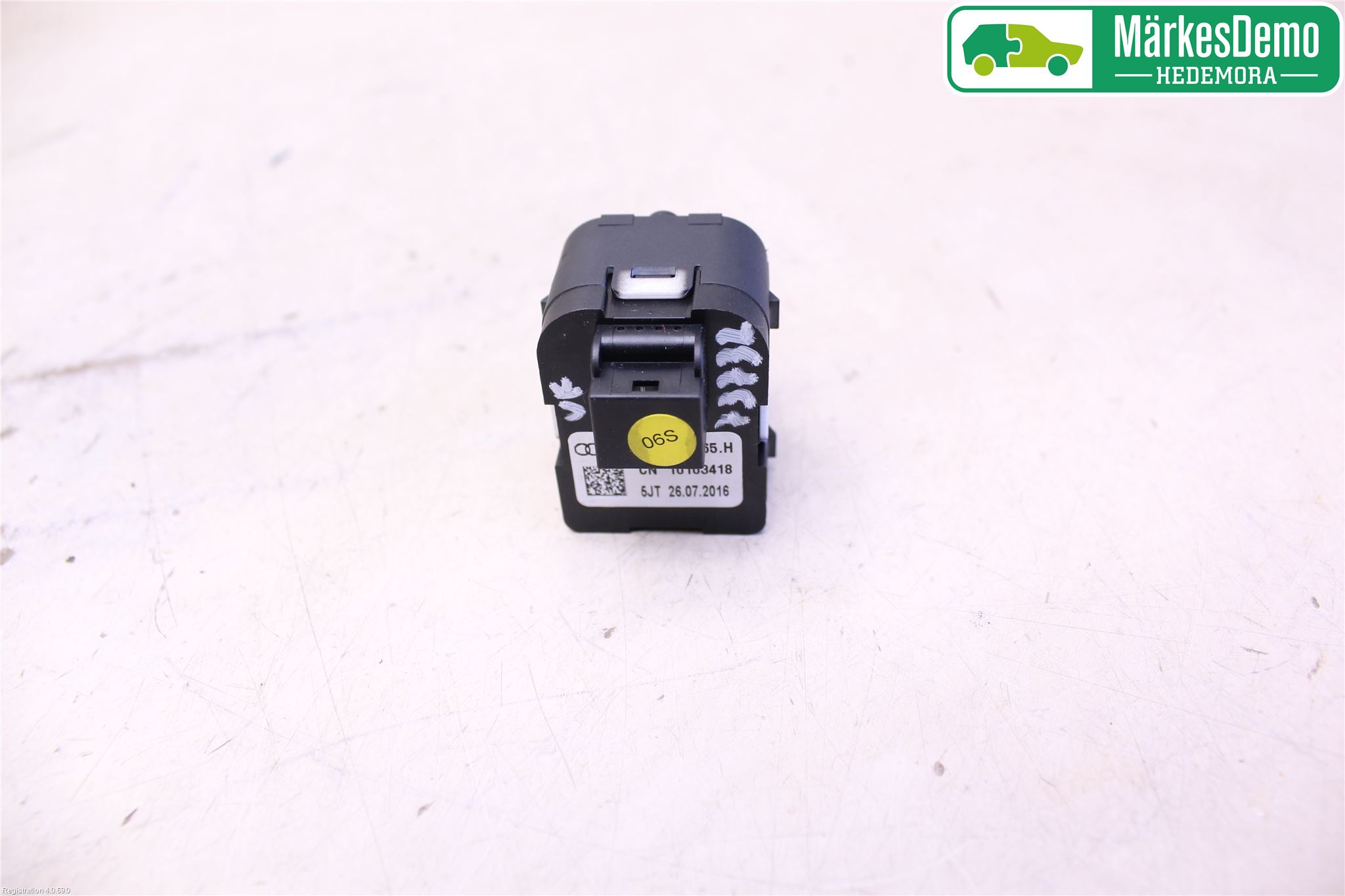 Audi A4/S4 B9 16-19 Bryter Speil
