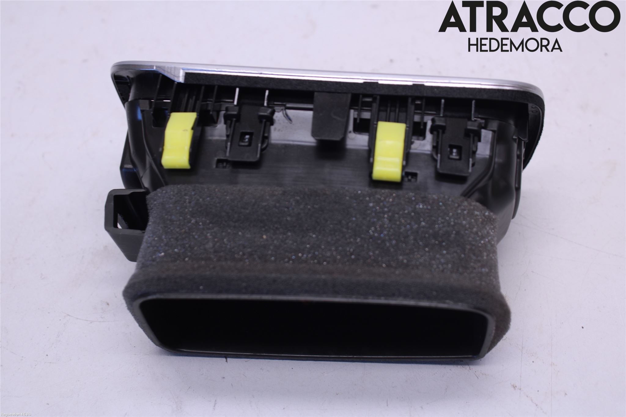 Toyota PRIUS (ZVW50) 16-21 Dashbord Kanal - Dyse
