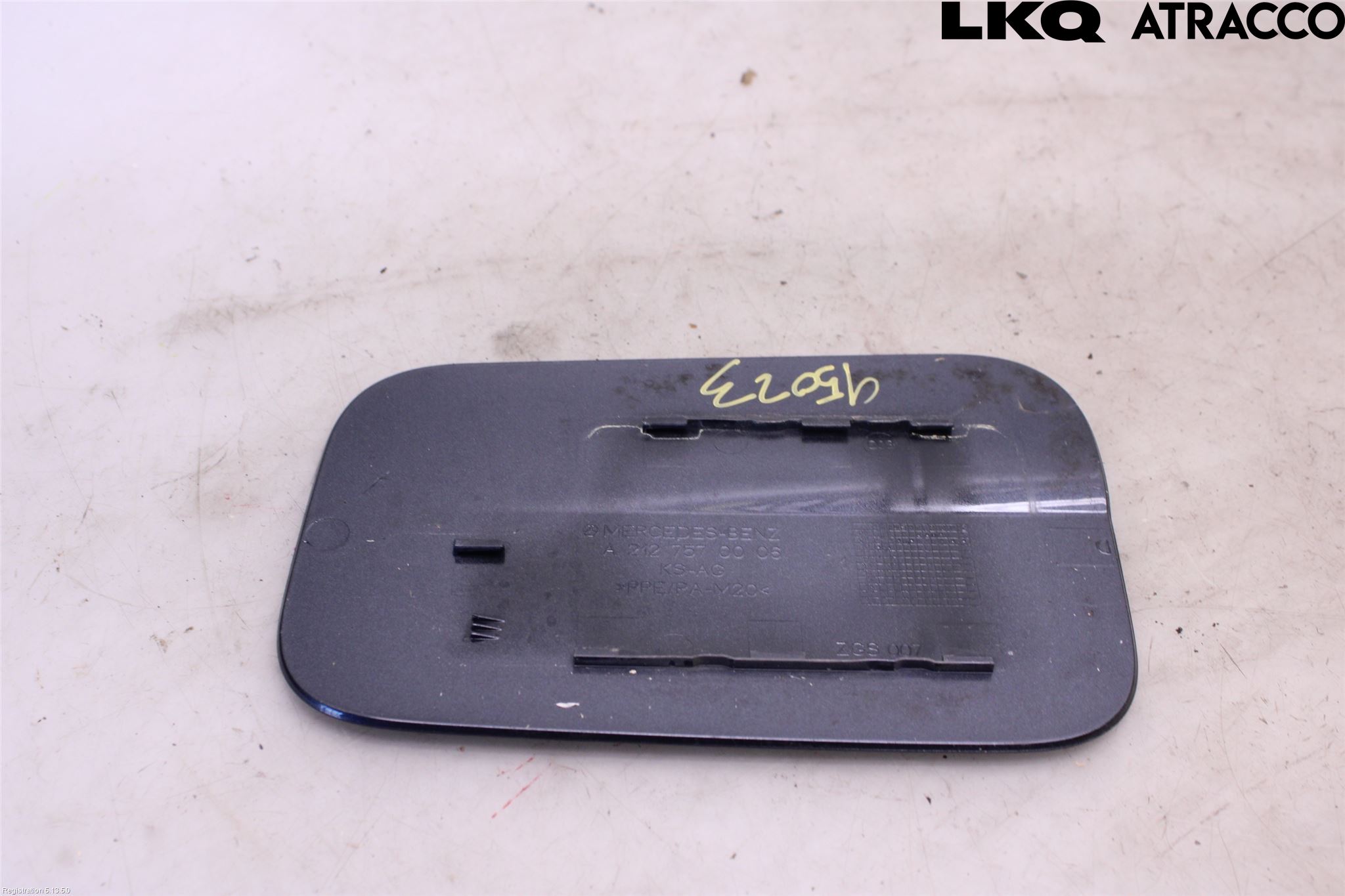 Mercedes-Benz MB E-KLASS (W212) 09-16 Drivstoff Tankluke