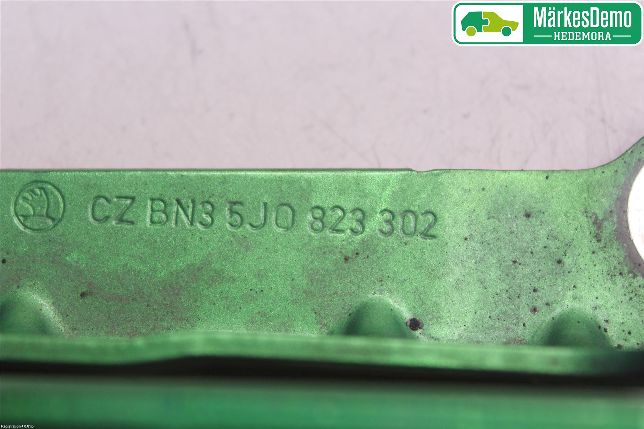 Skoda FABIA 07-14 Panser Hengsel - Hengsler