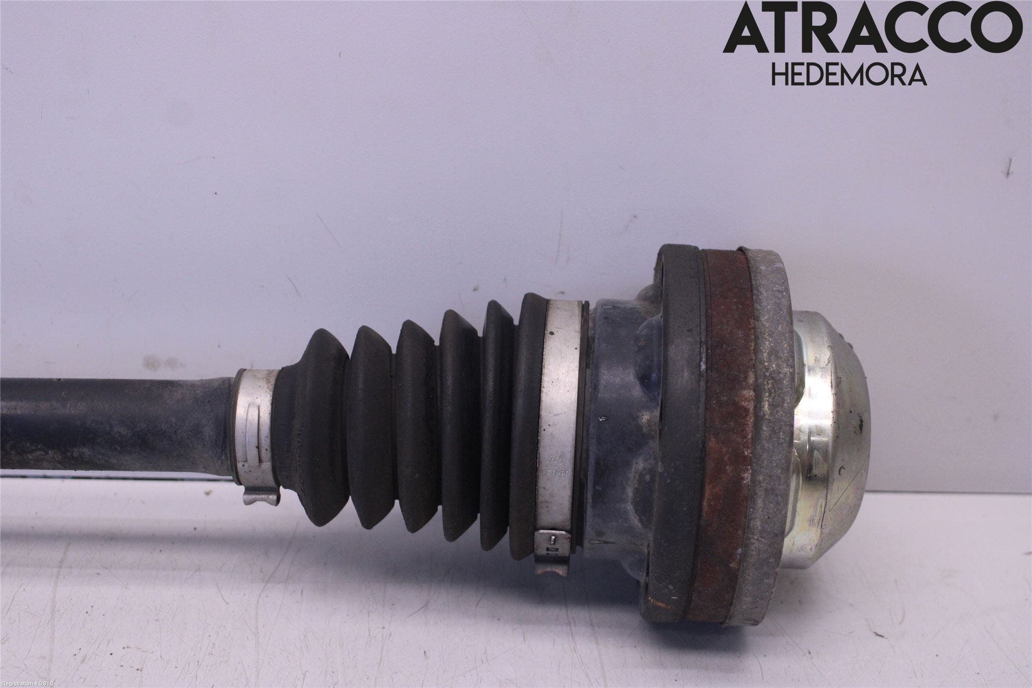 Volkswagen VW TRANSP/CARAVELLE (T5) 04-15 Drivaksel Foran Kompl Venstre