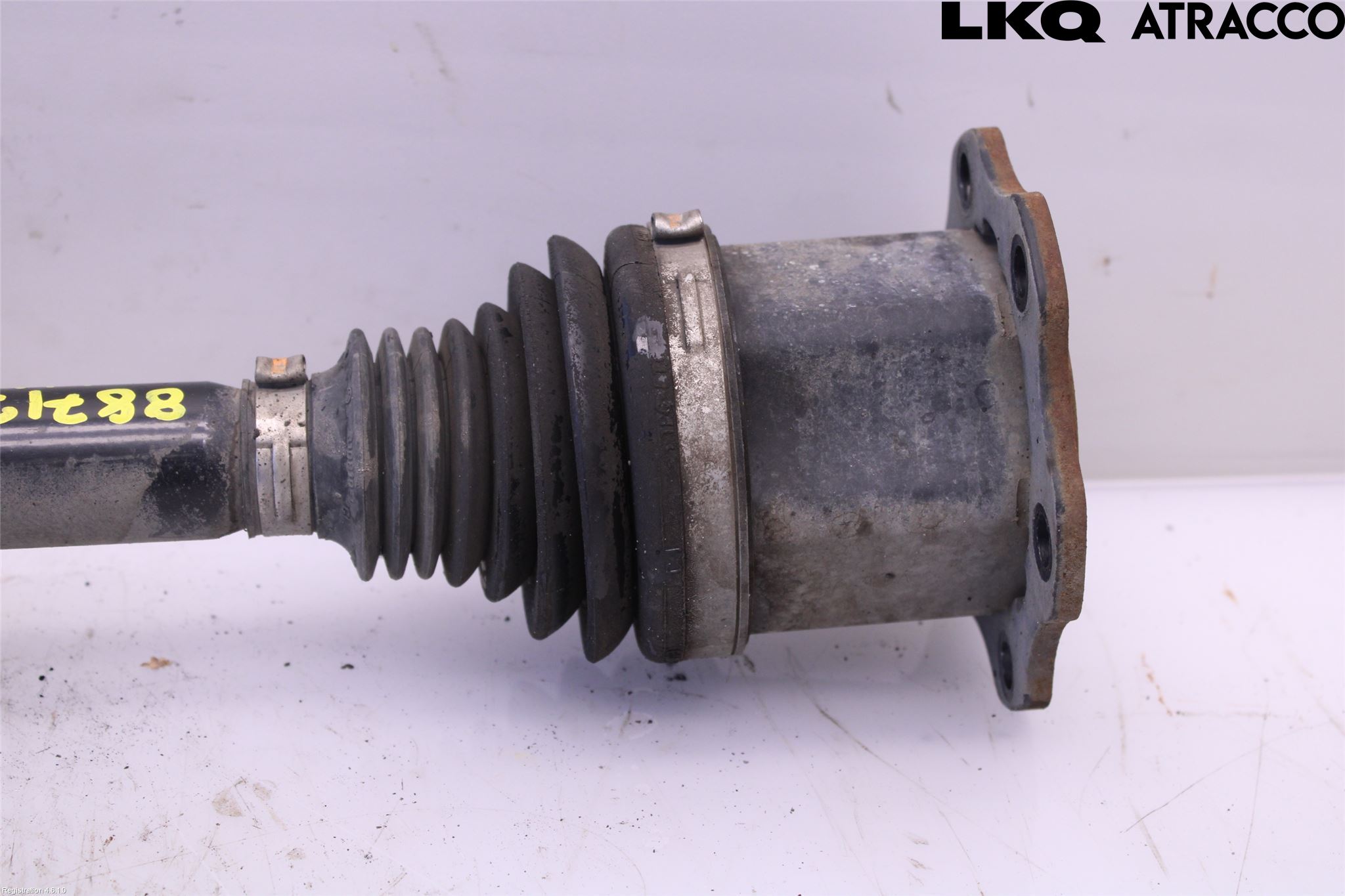 Audi A4/S4 B9 16-19 Drivaksel Foran Kompl Venstre