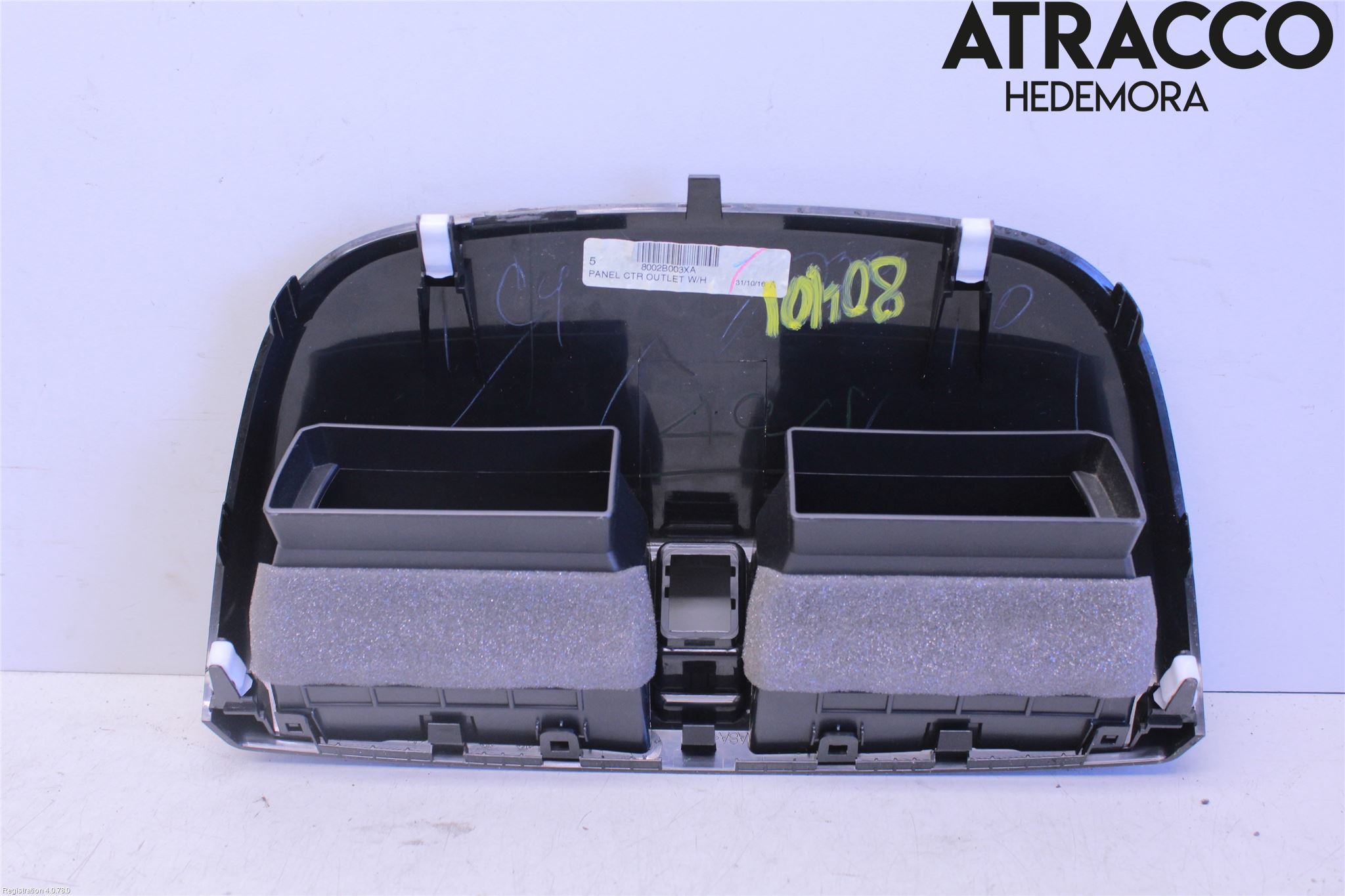 Mitsubishi SPACE STAR 13- Dashbord Kanal - Dyse