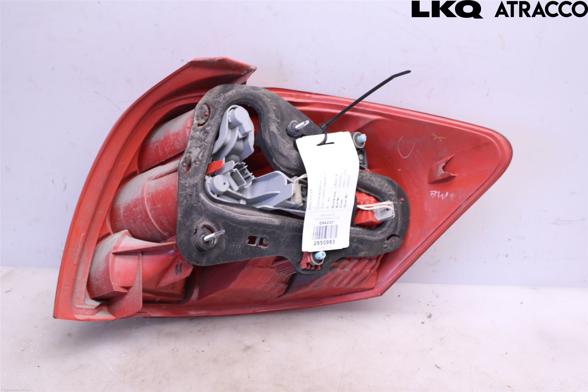 Toyota AURIS 07-09 Baklykt Venstre