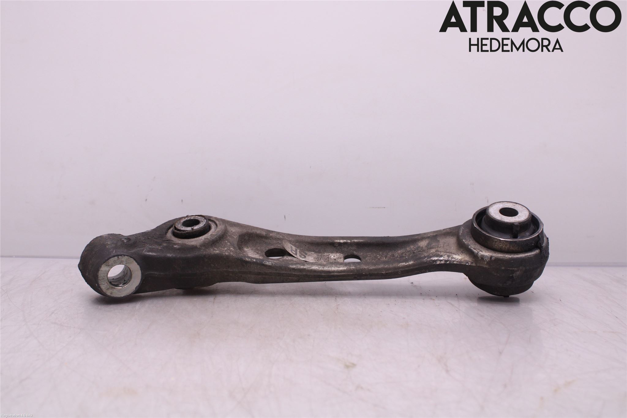 BMW 5 F10/F11/F18 09-17 Bærearm Foran Høyre Nedre