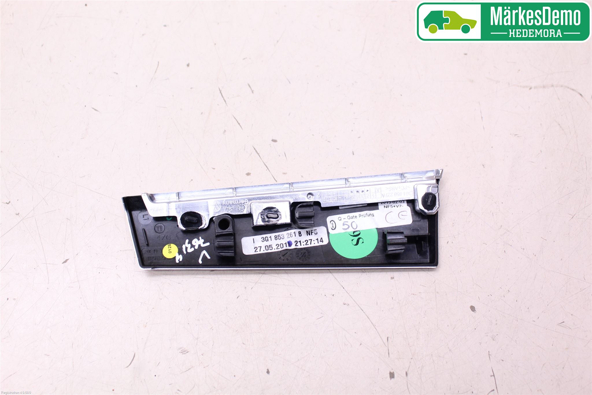 Volkswagen VW PASSAT 15-19 Innr Dekor Instrbord