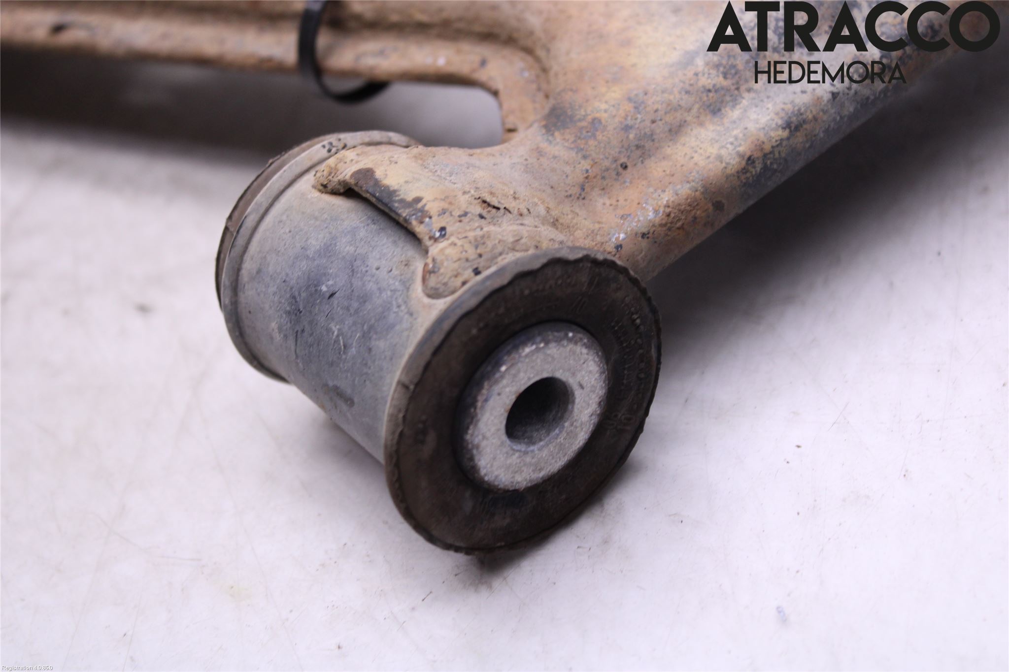 Opel CORSA D 07-14 Bærearm Foran Høyre Nedre