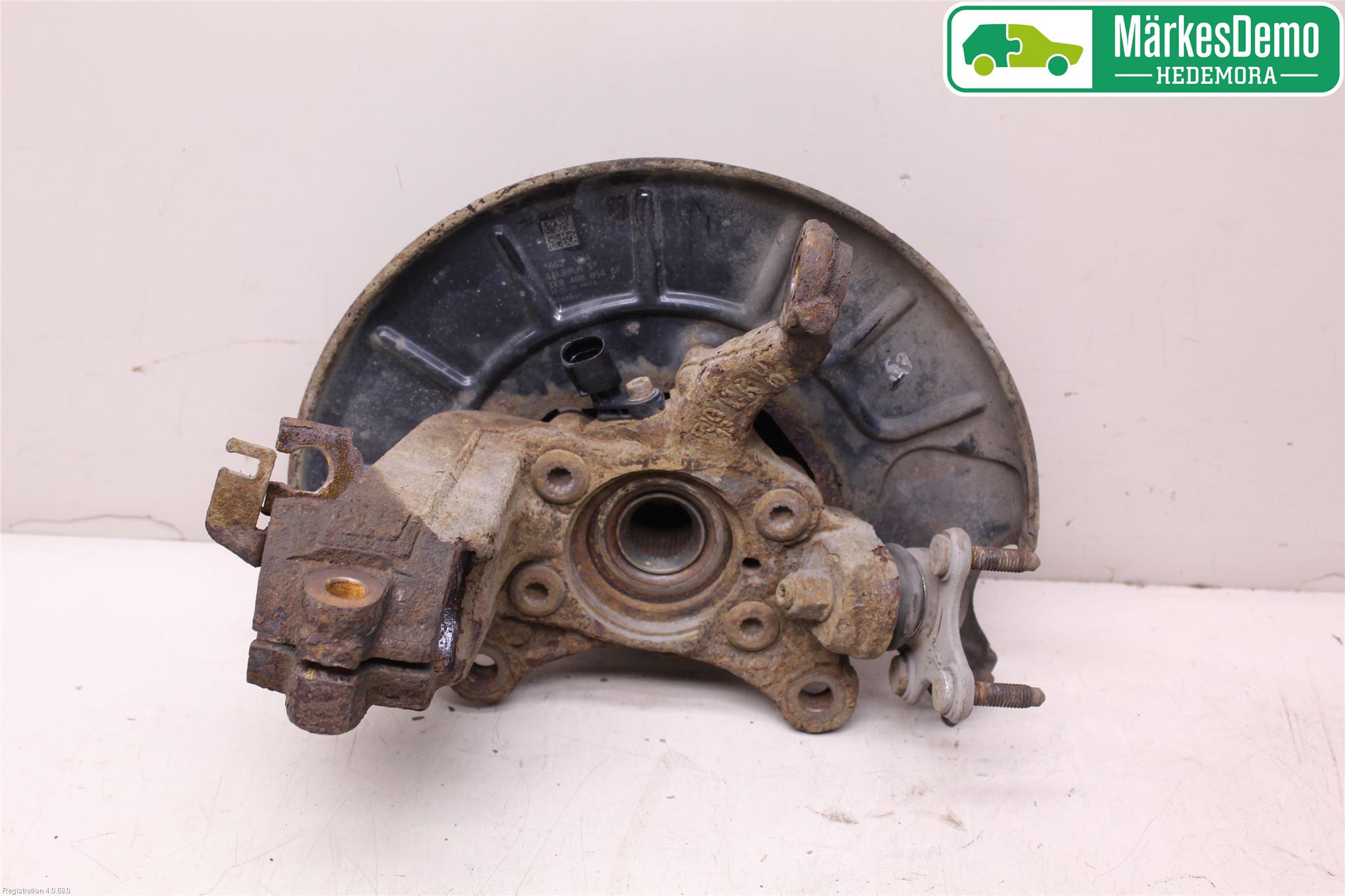 Volkswagen VW CADDY 11-15 Spindel Hf