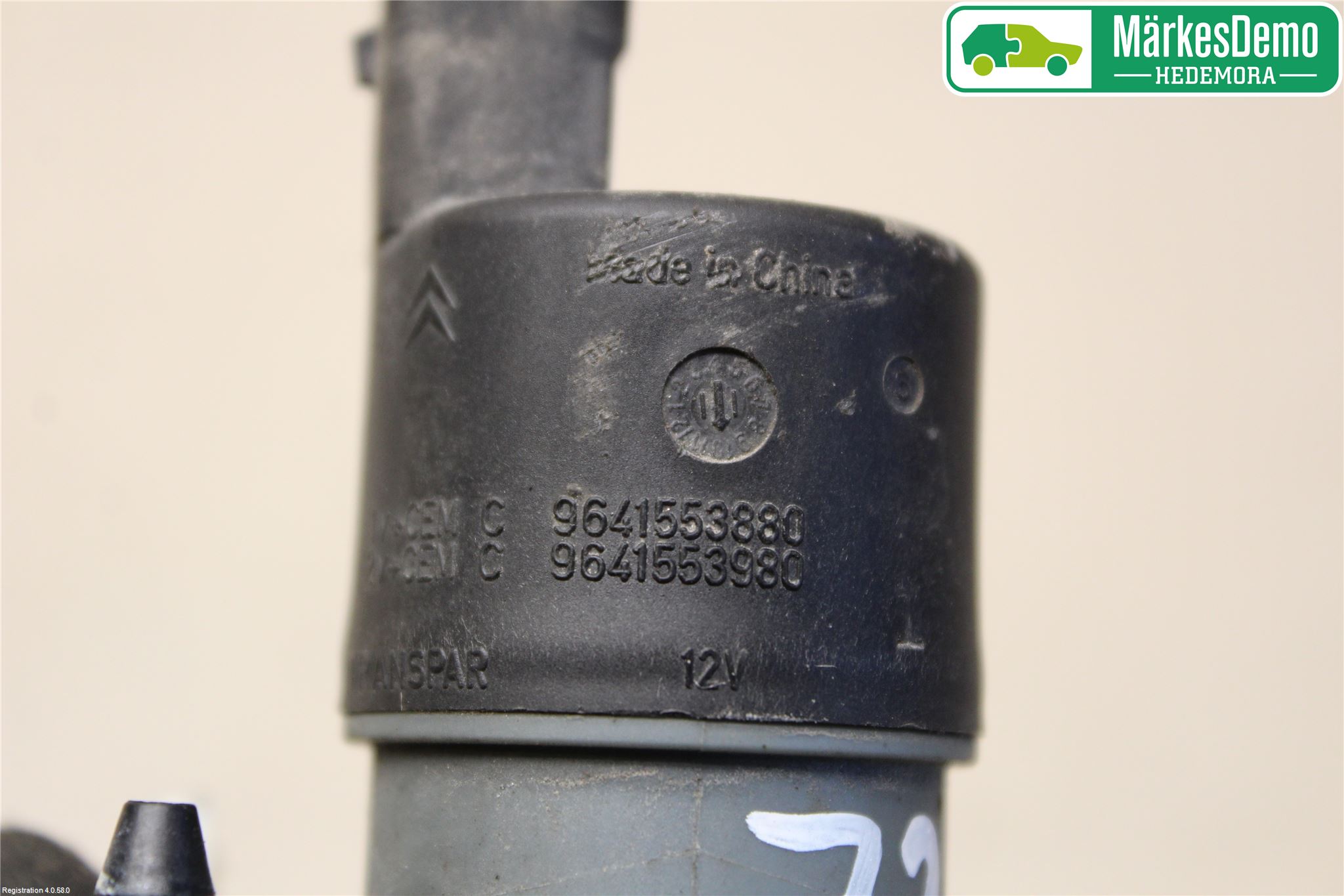 Nissan QASHQAI 10-14 Spylerpumpe Frontrute