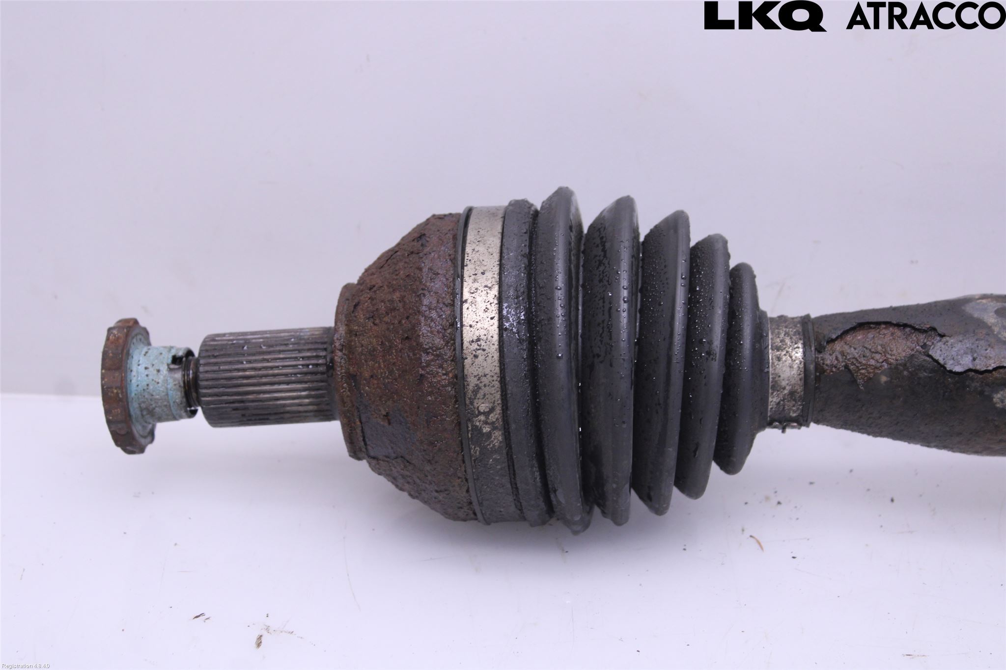 Volkswagen VW POLO 10-17 Drivaksel Foran Kompl Høyre