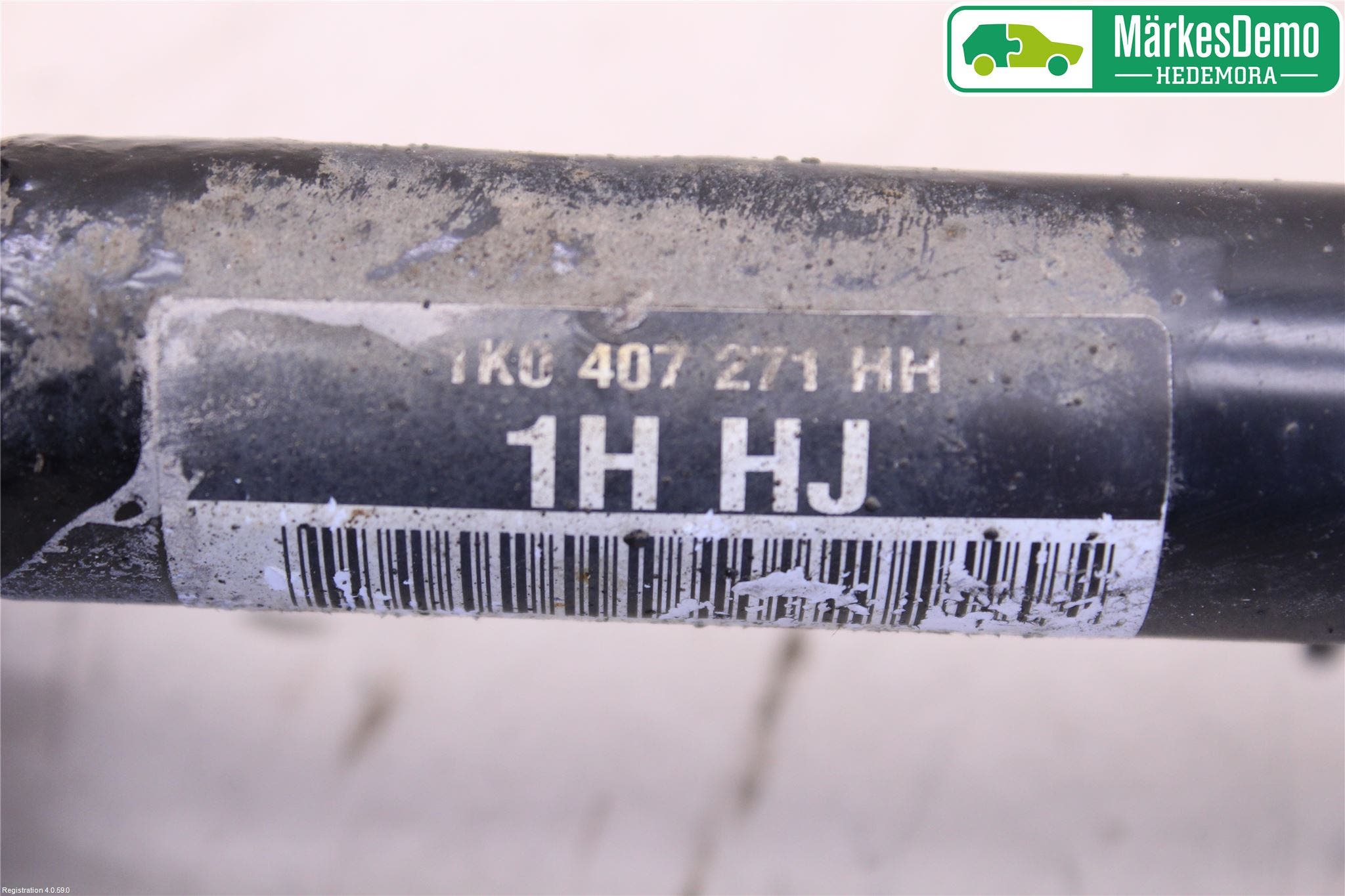 Volkswagen VW PASSAT 11-14 Drivaksel Foran Kompl Venstre