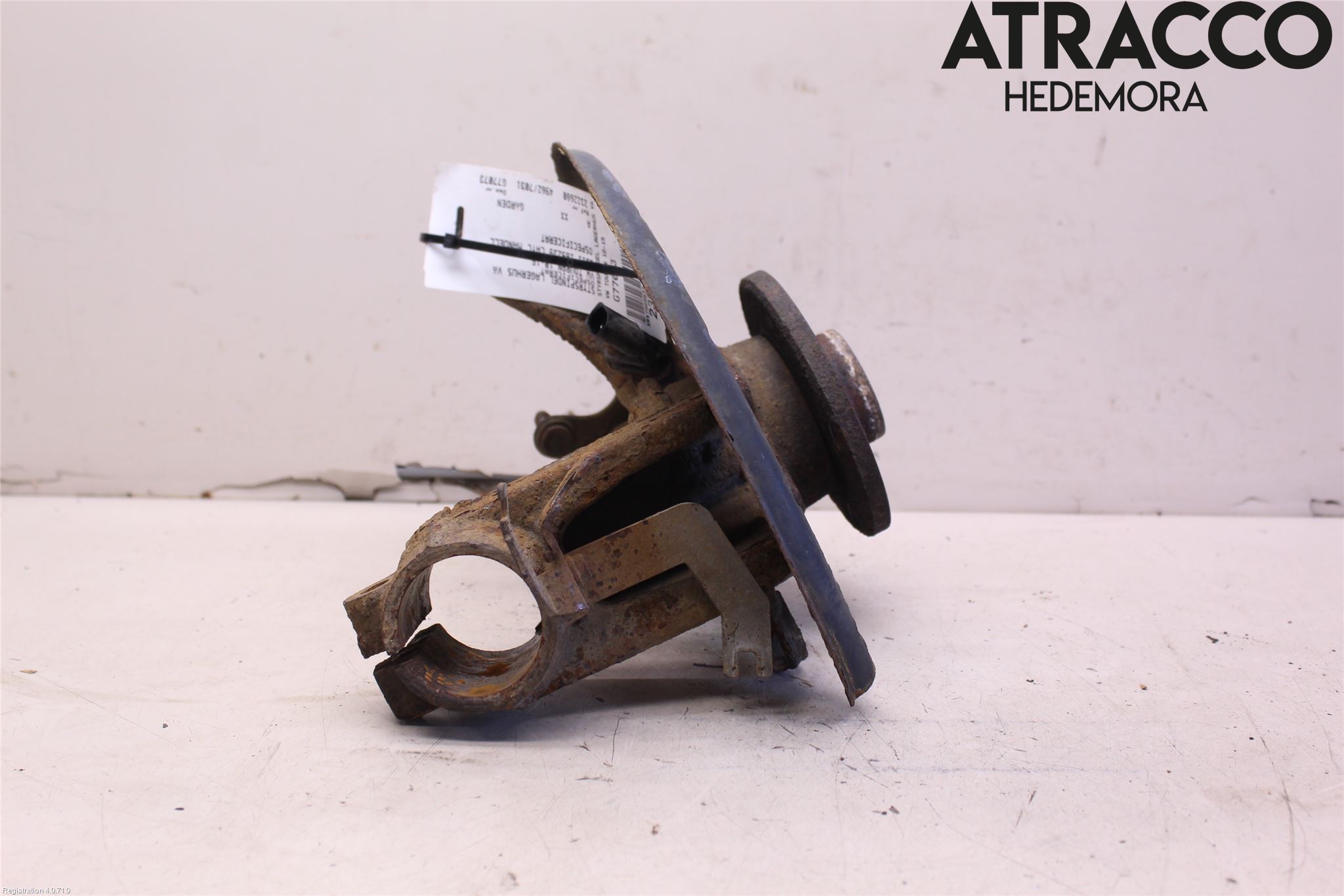 Volkswagen VW TOURAN 10-15 Spindel Vf