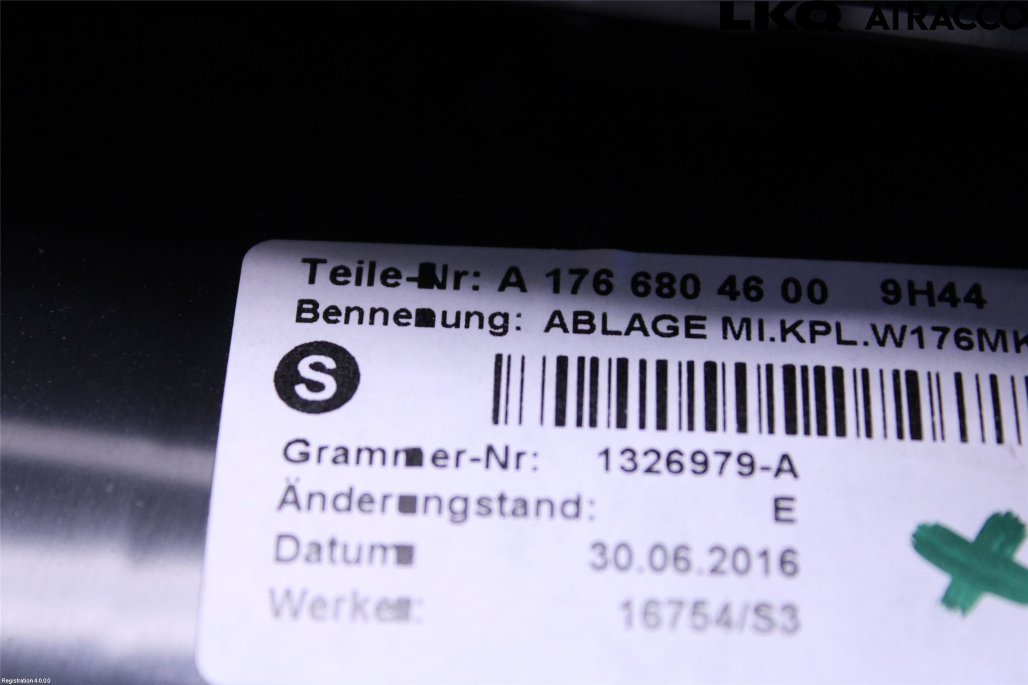 Mercedes-Benz MB CLA-KLASS (C117/X117) 13-19 Instrumentkonsoll Midt