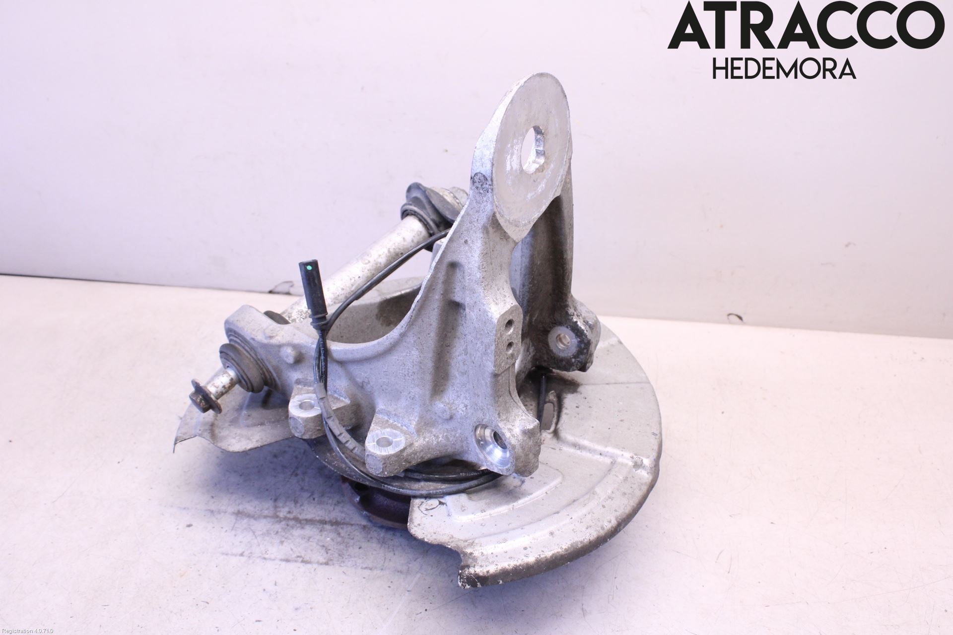 BMW X6 E71/E72   08-14 Spindel Hb