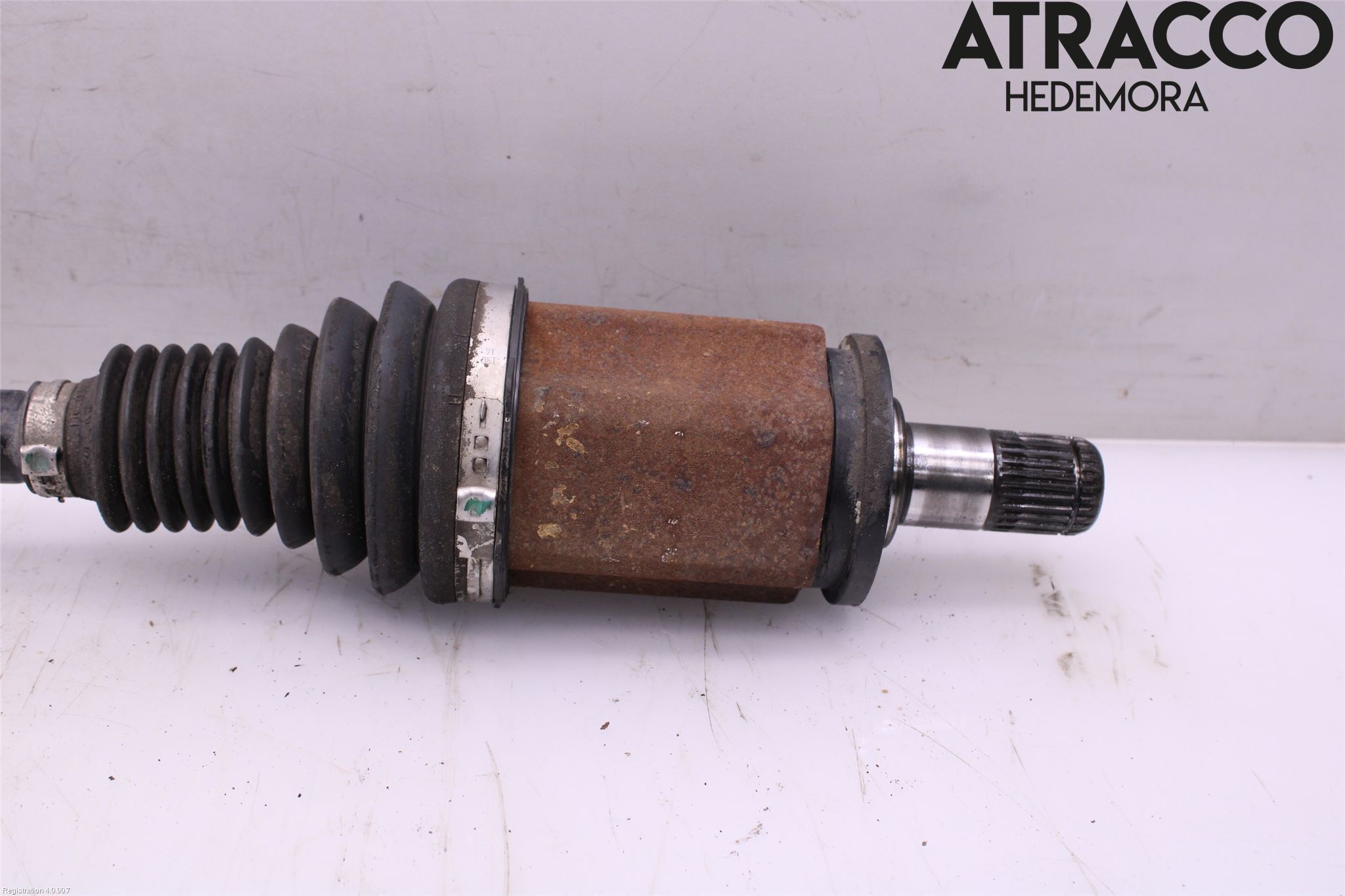 BMW 1 F20/F21 11-19 Drivaksel Foran Kompl Venstre