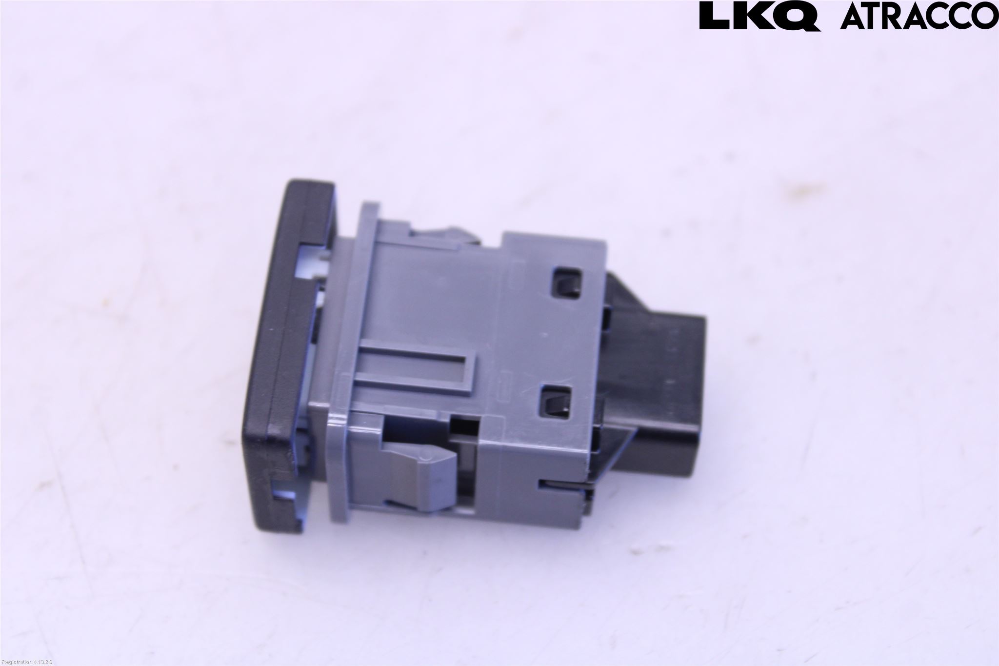 Toyota C-HR 16-23 Bryter Drivstoff Tankluke