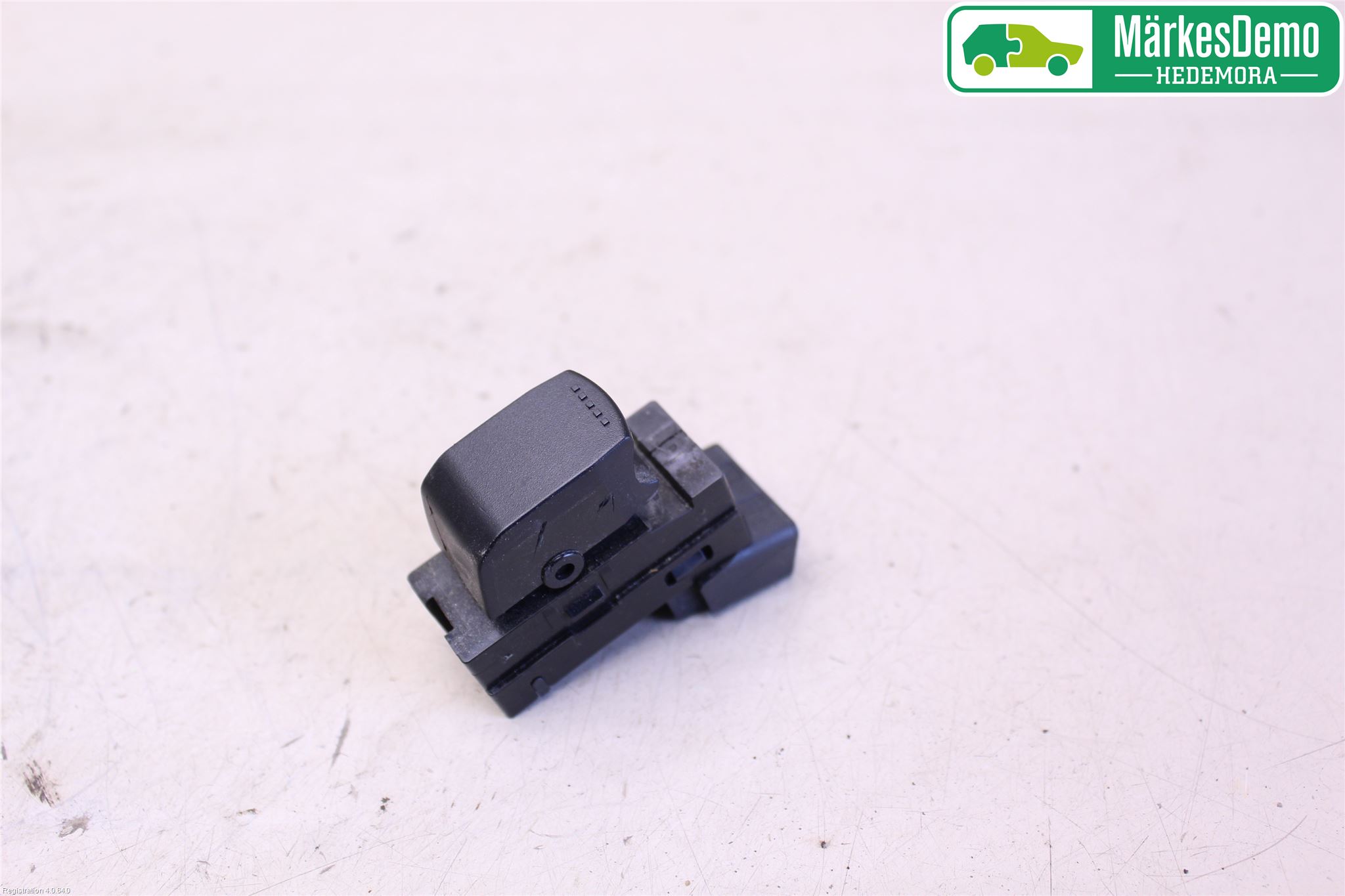 Suzuki SX4 06-09 Bryter Vindusheis