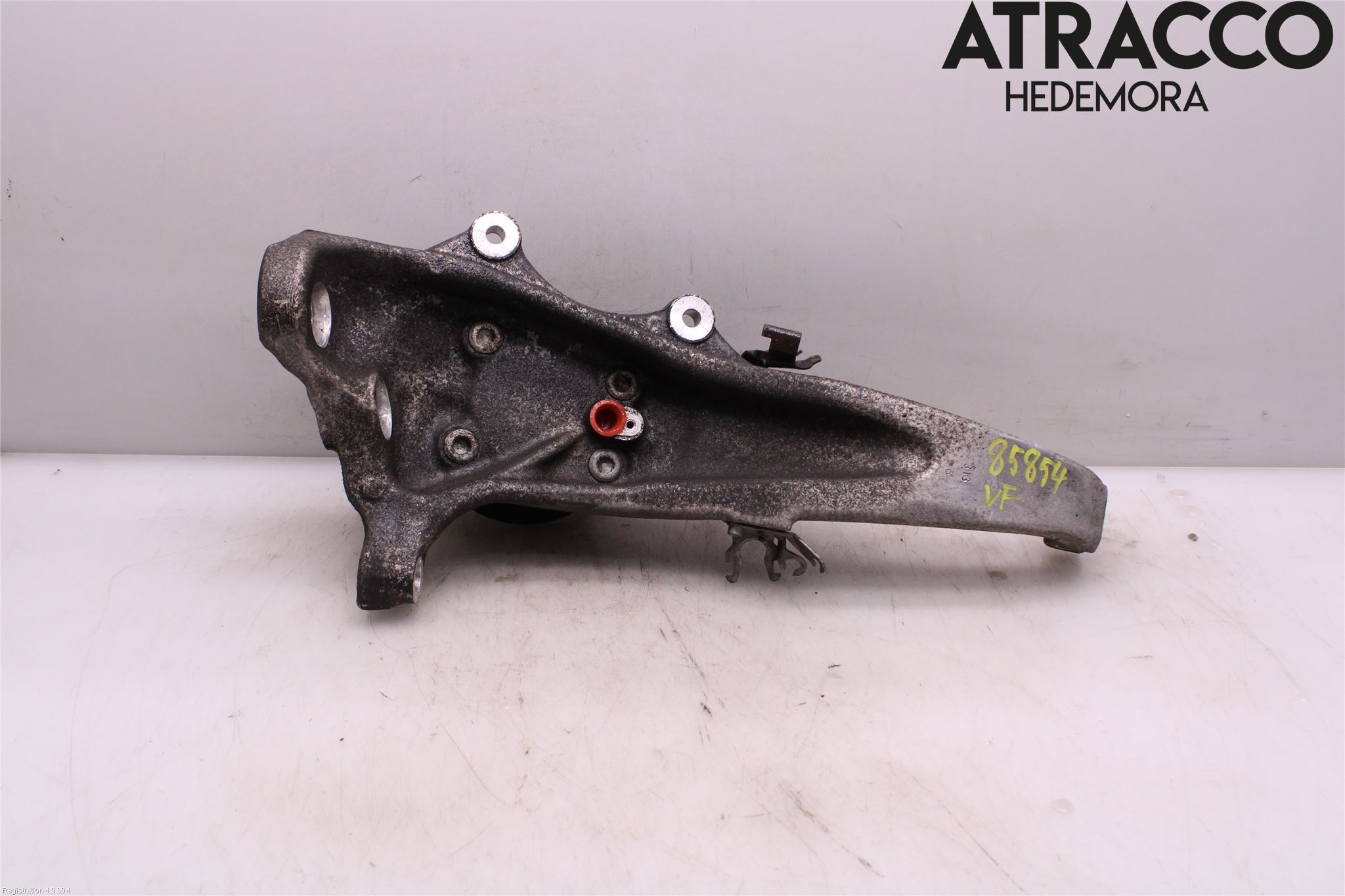 BMW 5 F10/F11/F18 09-17 Spindel Vf