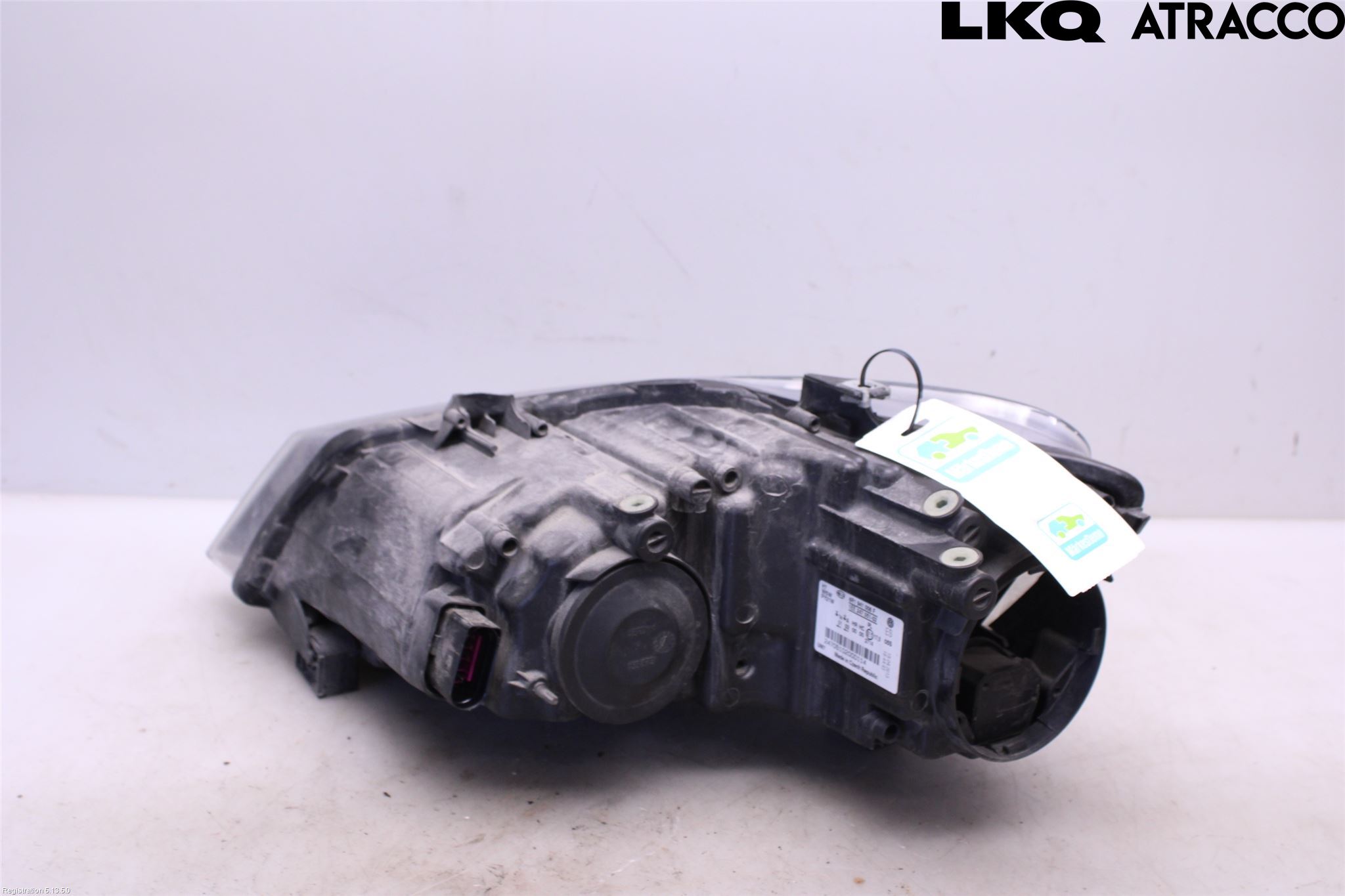 Volkswagen VW POLO 10-17 Frontlykt Høyre