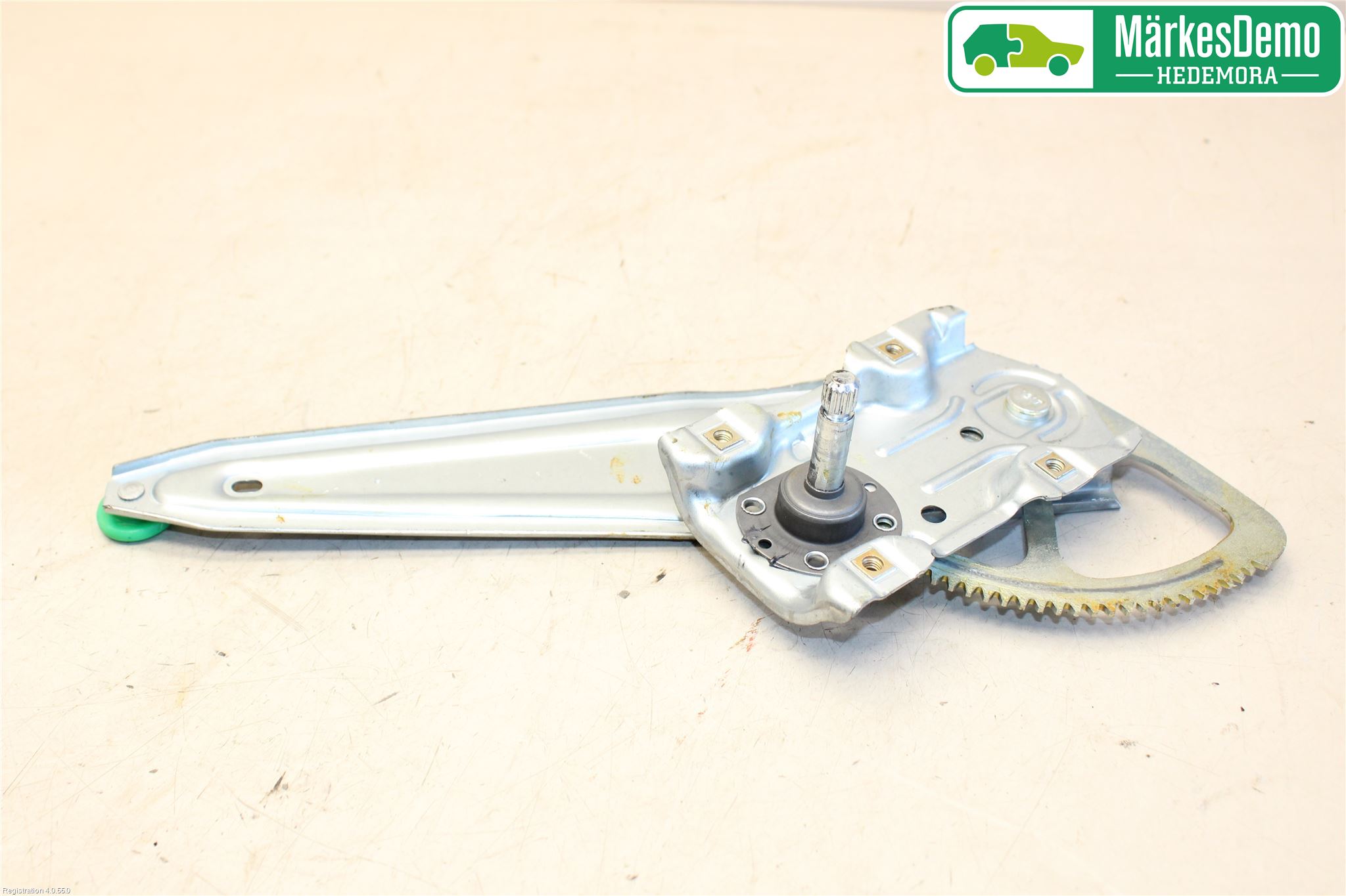 Toyota YARIS XP130 15-20 Vindusheis