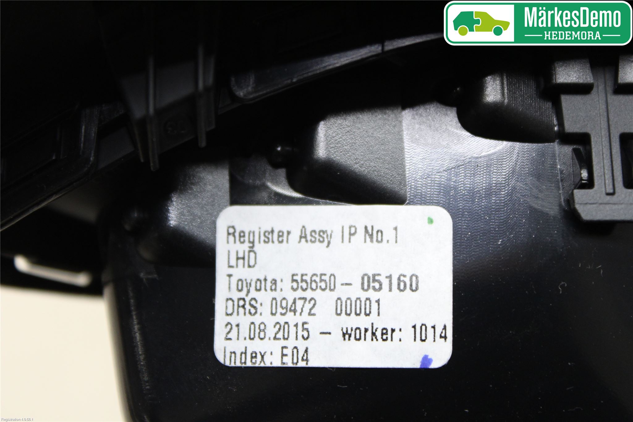 Toyota AVENSIS 16-18 Dashbord Kanal - Dyse