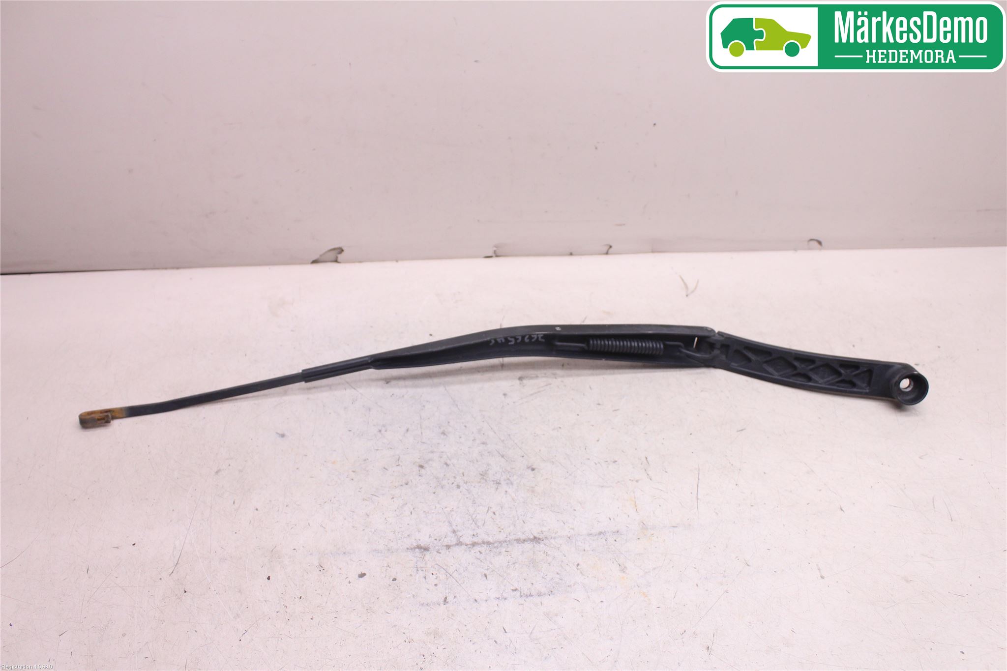Hyundai H-1/STAREX 08-21 Viskerarm-Armer Frontrute