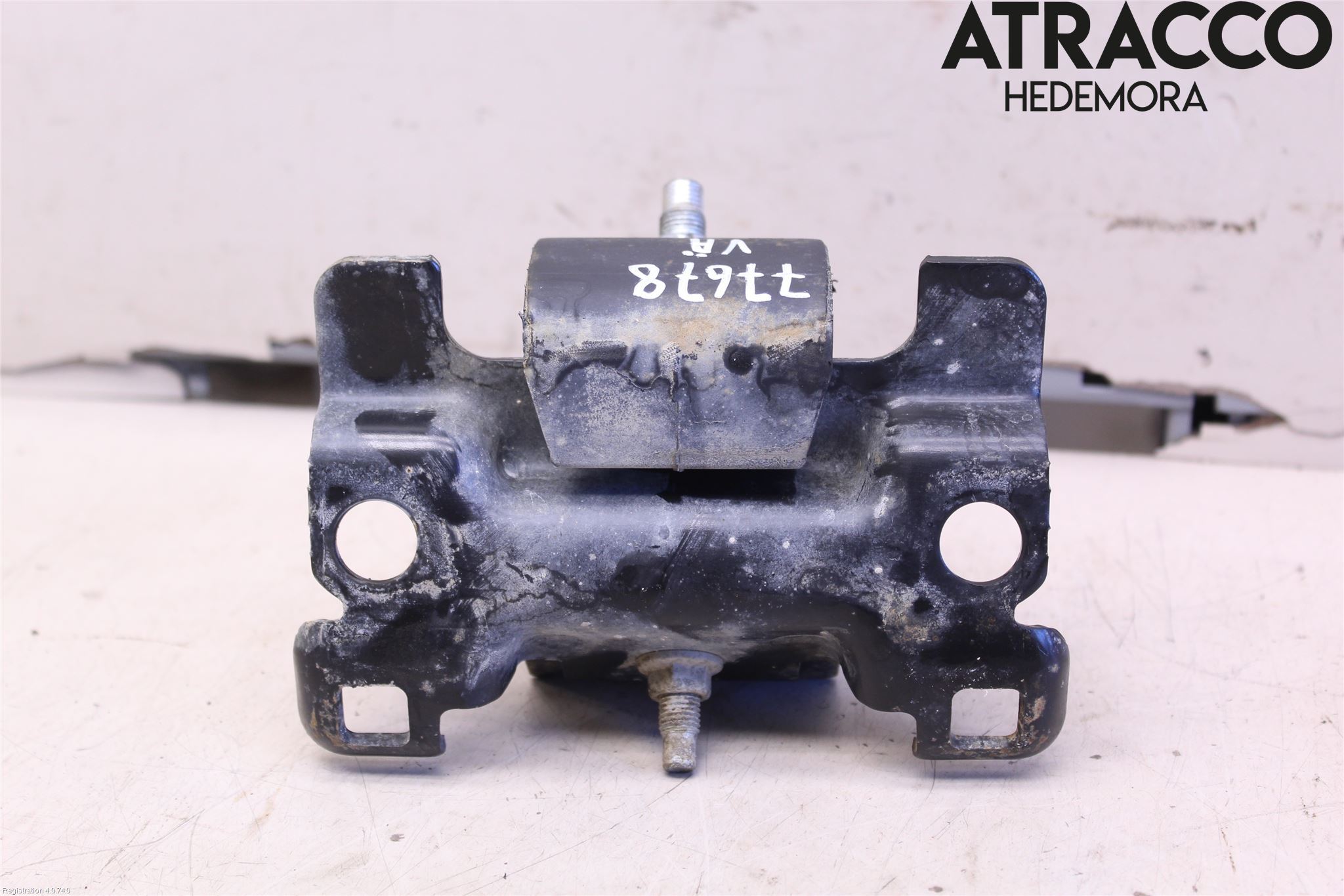 Nissan NAVARA, TREK-1 17-21 Motor Feste Gummi