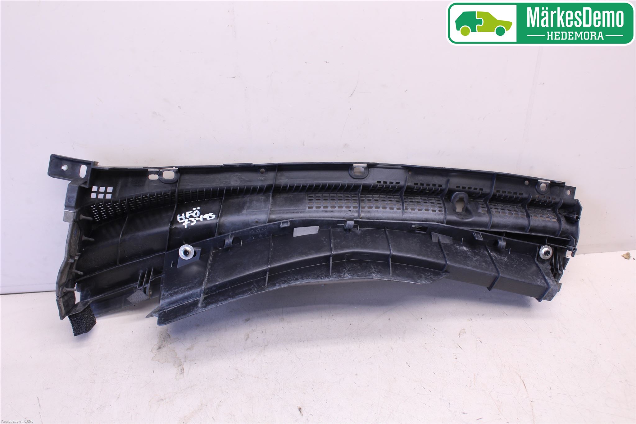 Mazda CX-7 Visker Deksel-Grill-Under Frr