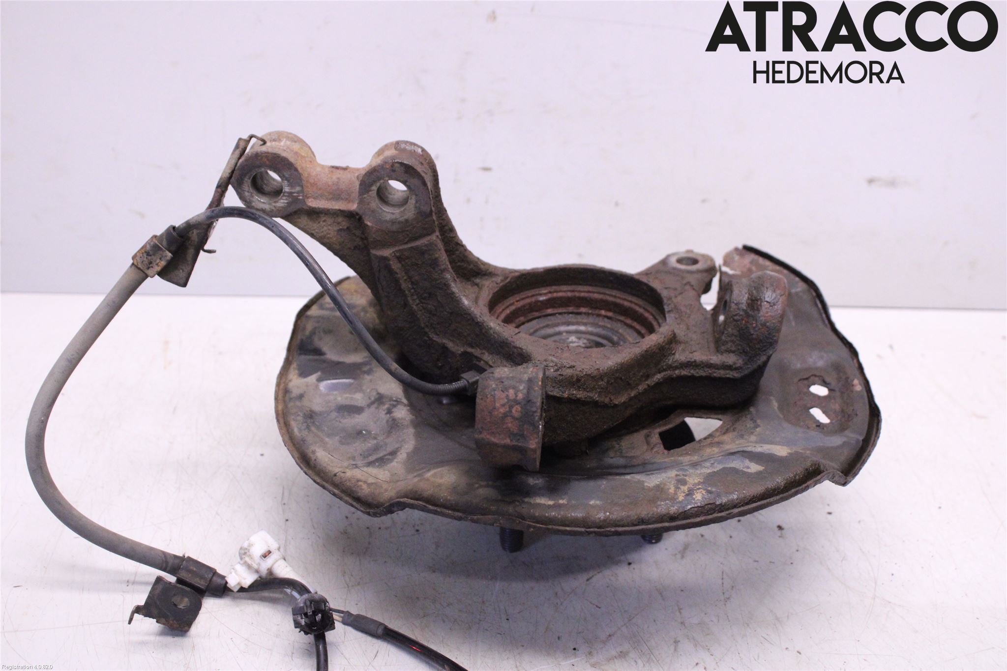 Toyota YARIS XP90 06-11 Spindel Vf