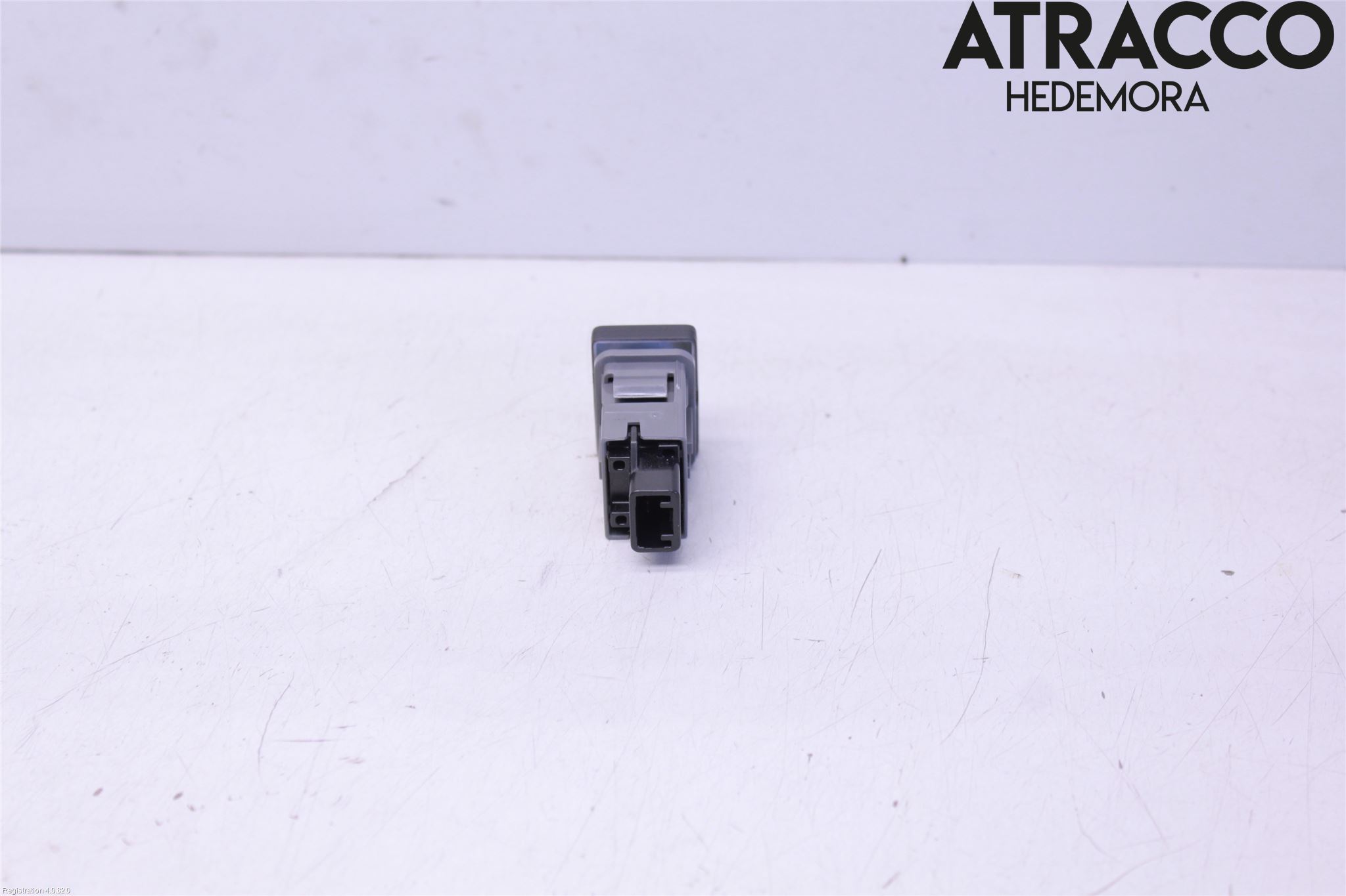 Toyota C-HR 16-23 Bryter Drivstoff Tankluke