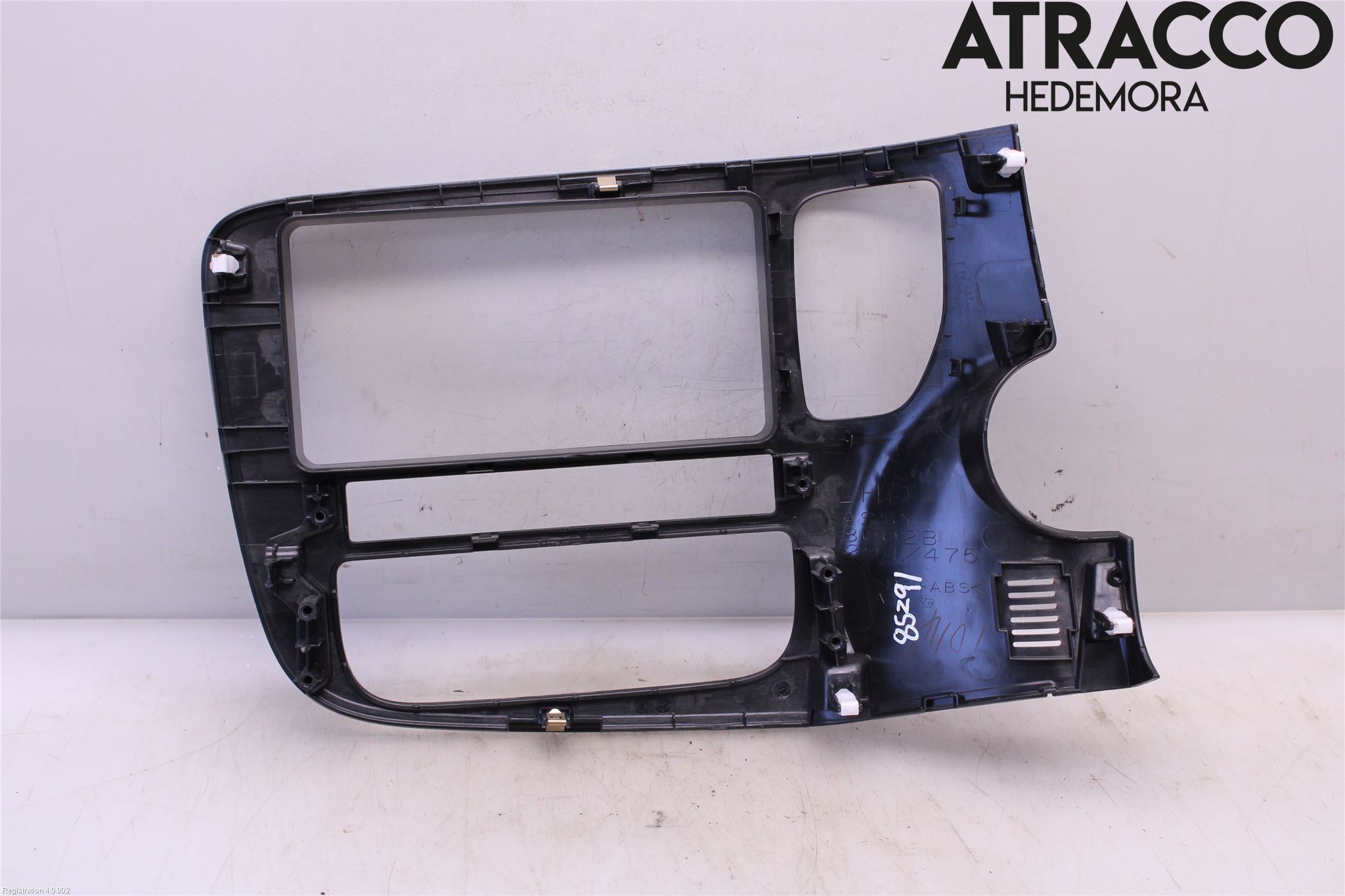 Mitsubishi OUTLANDER 13-21 Innr Radio Ramme