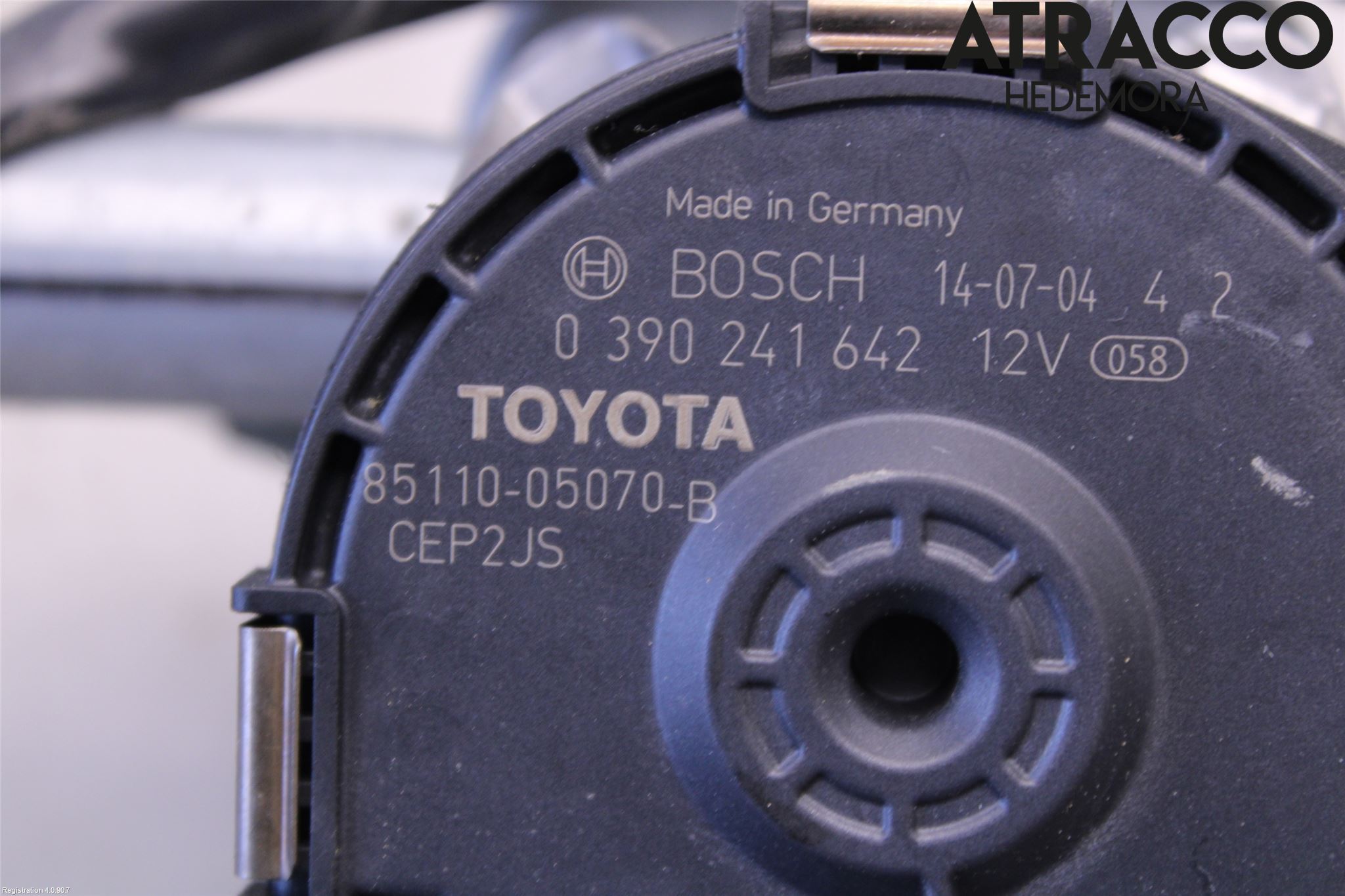 Toyota AVENSIS 09-15 Viskermotor Frontrute