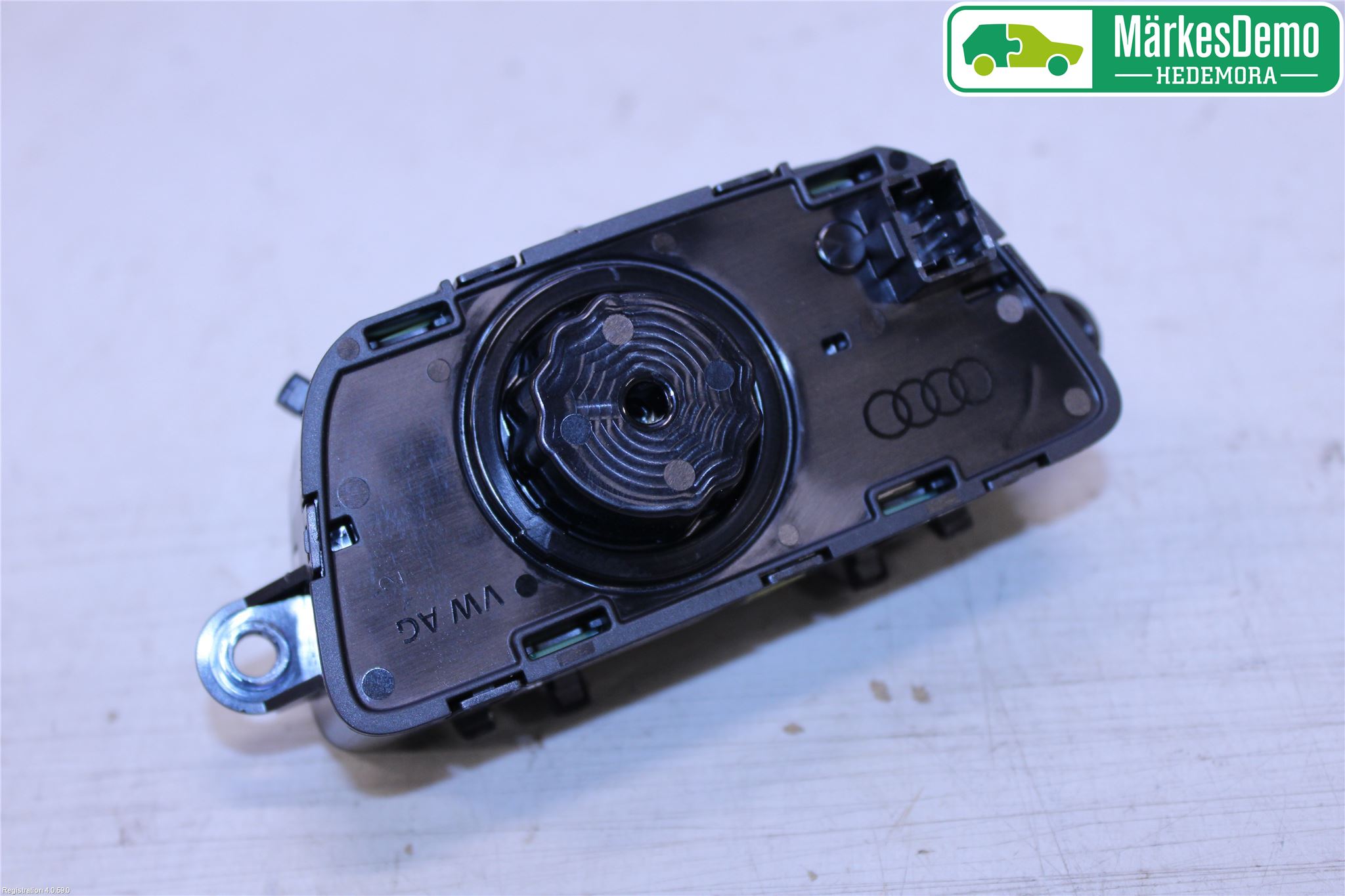 Audi A4/S4 B9 16-19 Bryter Hovedlys
