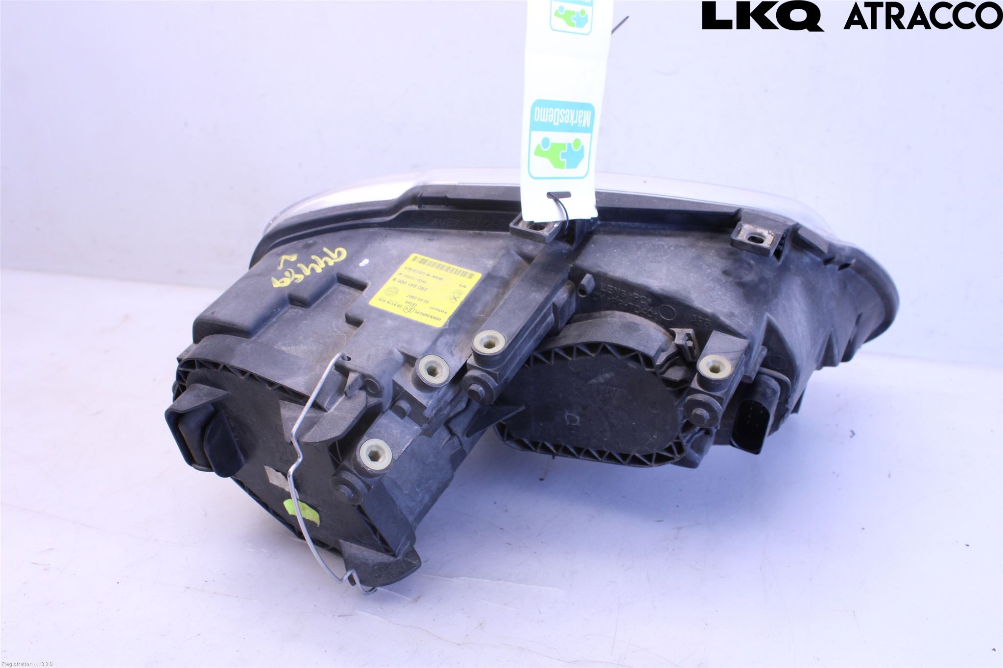 Volkswagen VW CADDY      04-10 Frontlykt Venstre