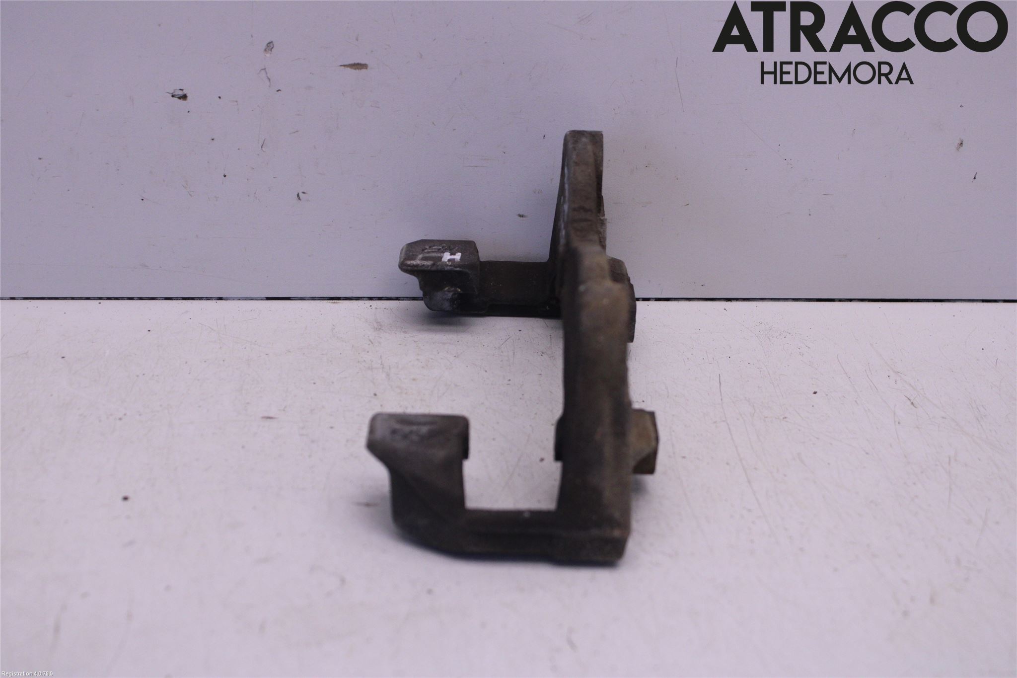 Toyota YARIS XP130 15-20 Bremsecaliper Feste Holder