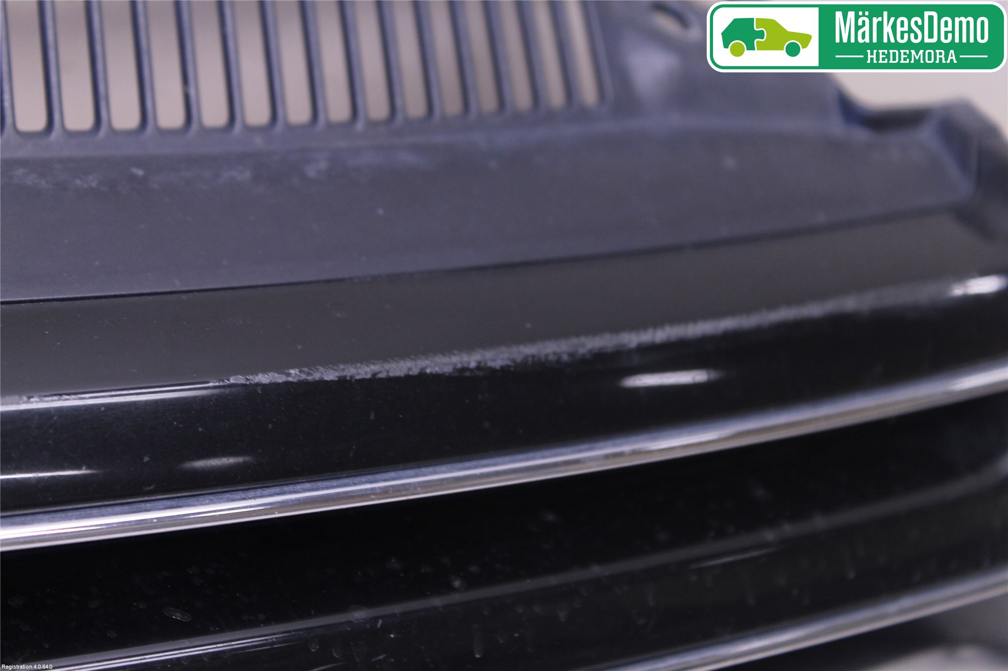 Volkswagen VW GOLF VI 09-13 Grill Komplett