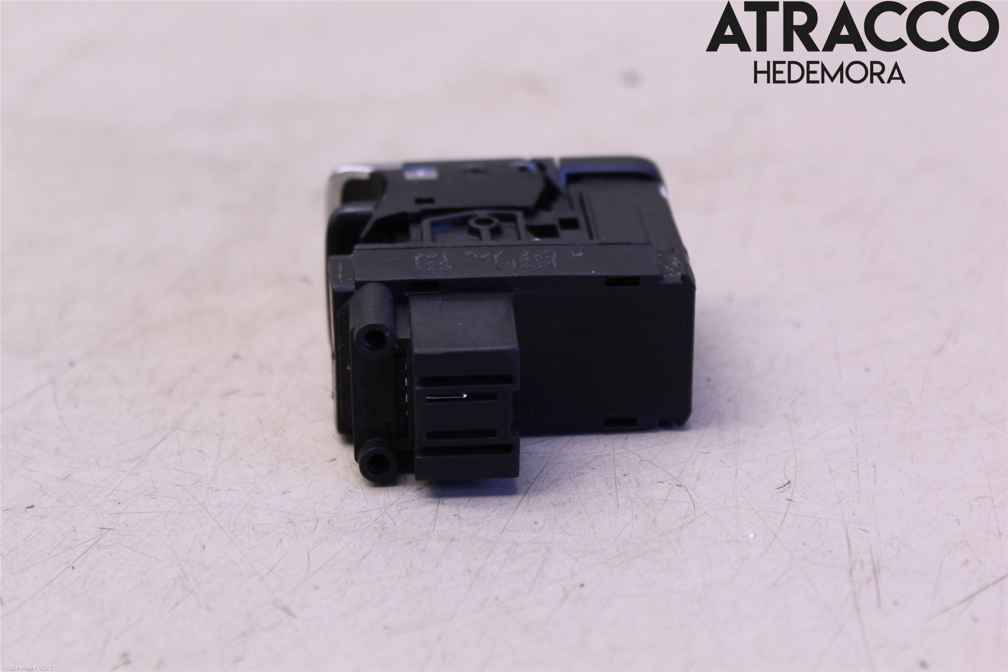 Volkswagen VW TOUAREG 7P 11-18 Bryter Parkeringsbrems