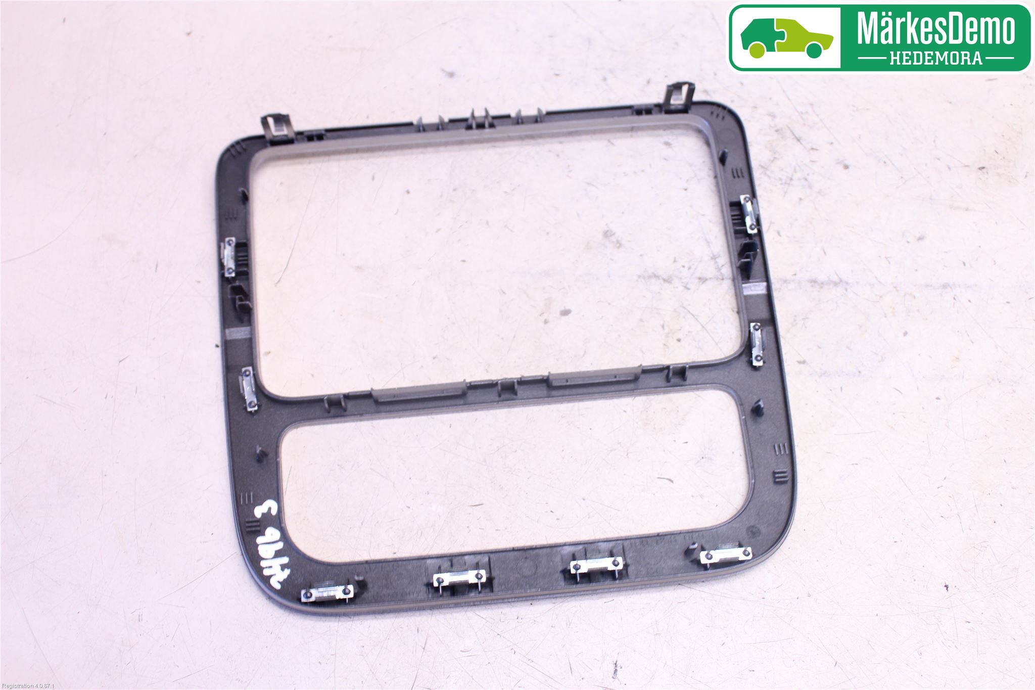 Volkswagen VW SCIROCCO 09-17 Innr Radio Ramme