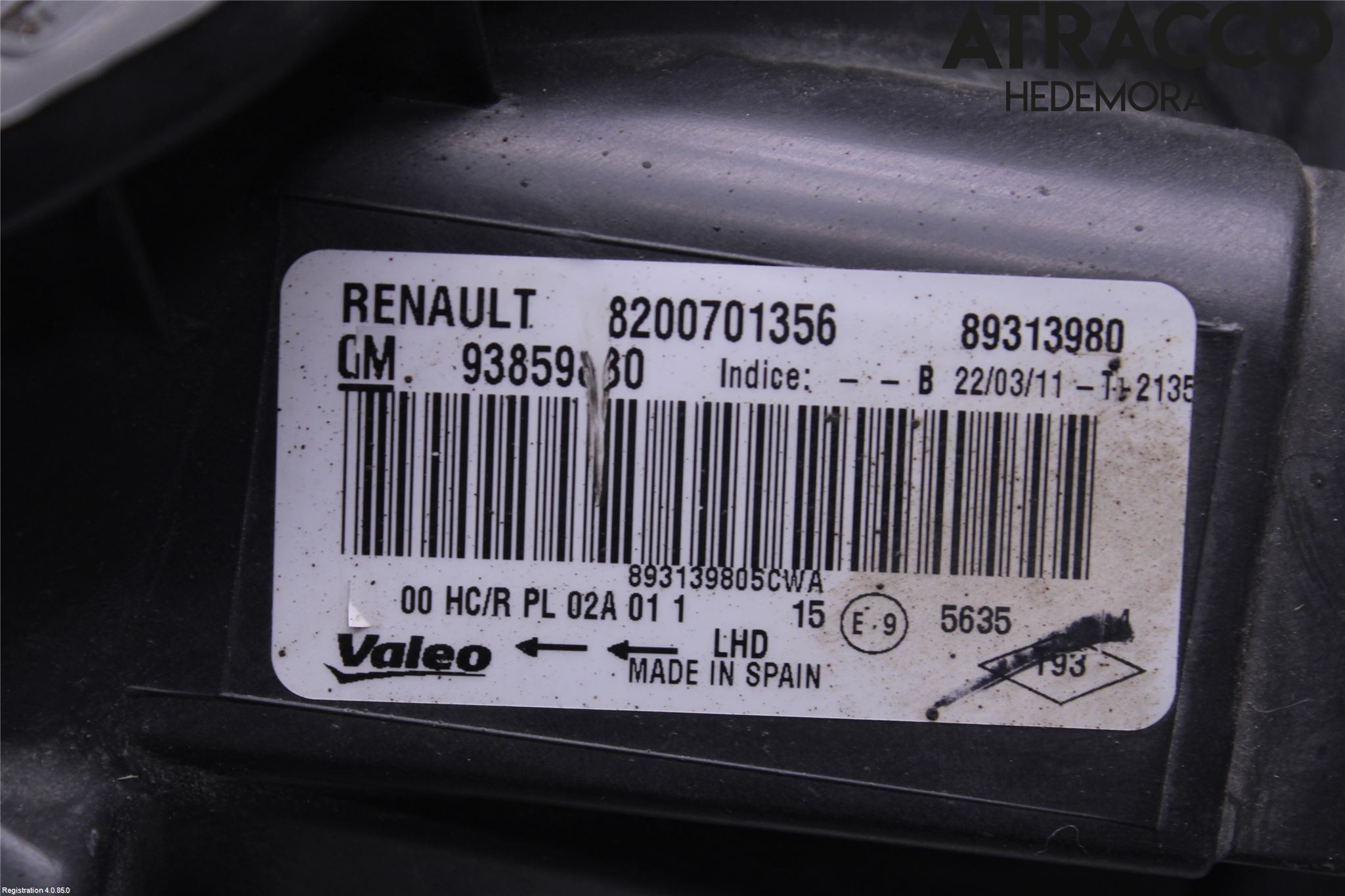Opel VIVARO 01-14 Frontlykt Høyre
